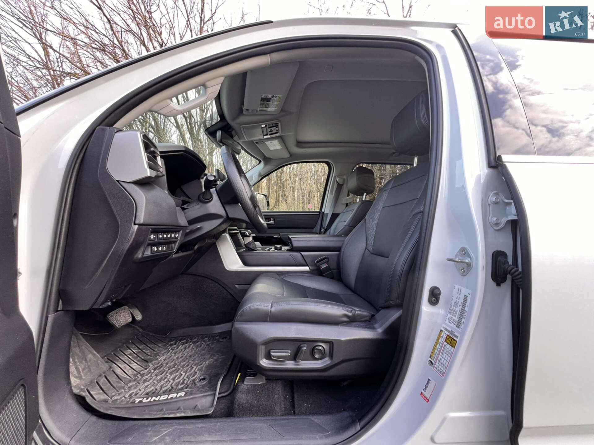 Toyota Tundra 2022 VIN 5TFJC5EC3PX002189 фото оголошення 17 з 57