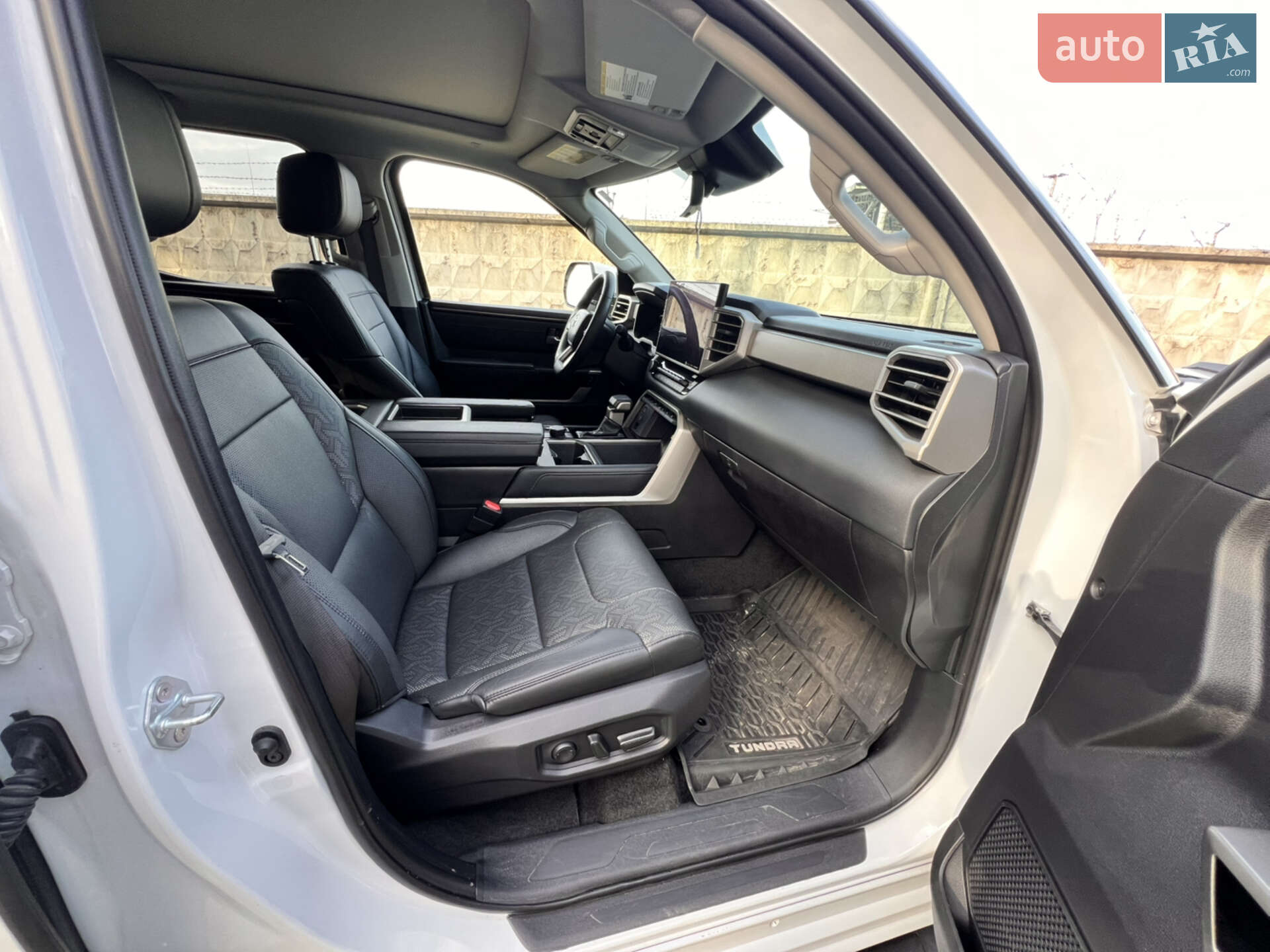 Toyota Tundra 2022 VIN 5TFJC5EC3PX002189 фото оголошення 37 з 57