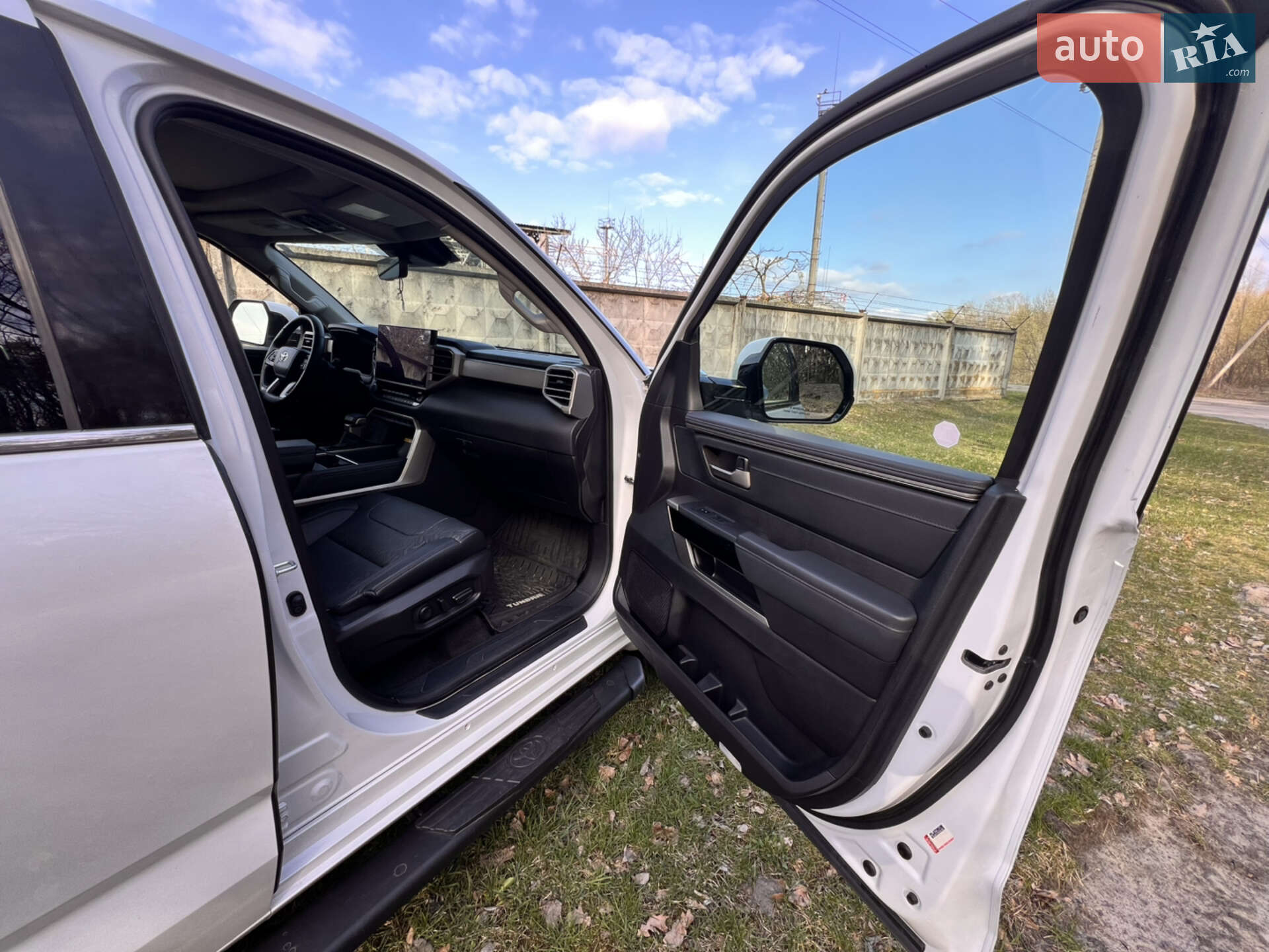 Toyota Tundra 2022 VIN 5TFJC5EC3PX002189 фото оголошення 39 з 57