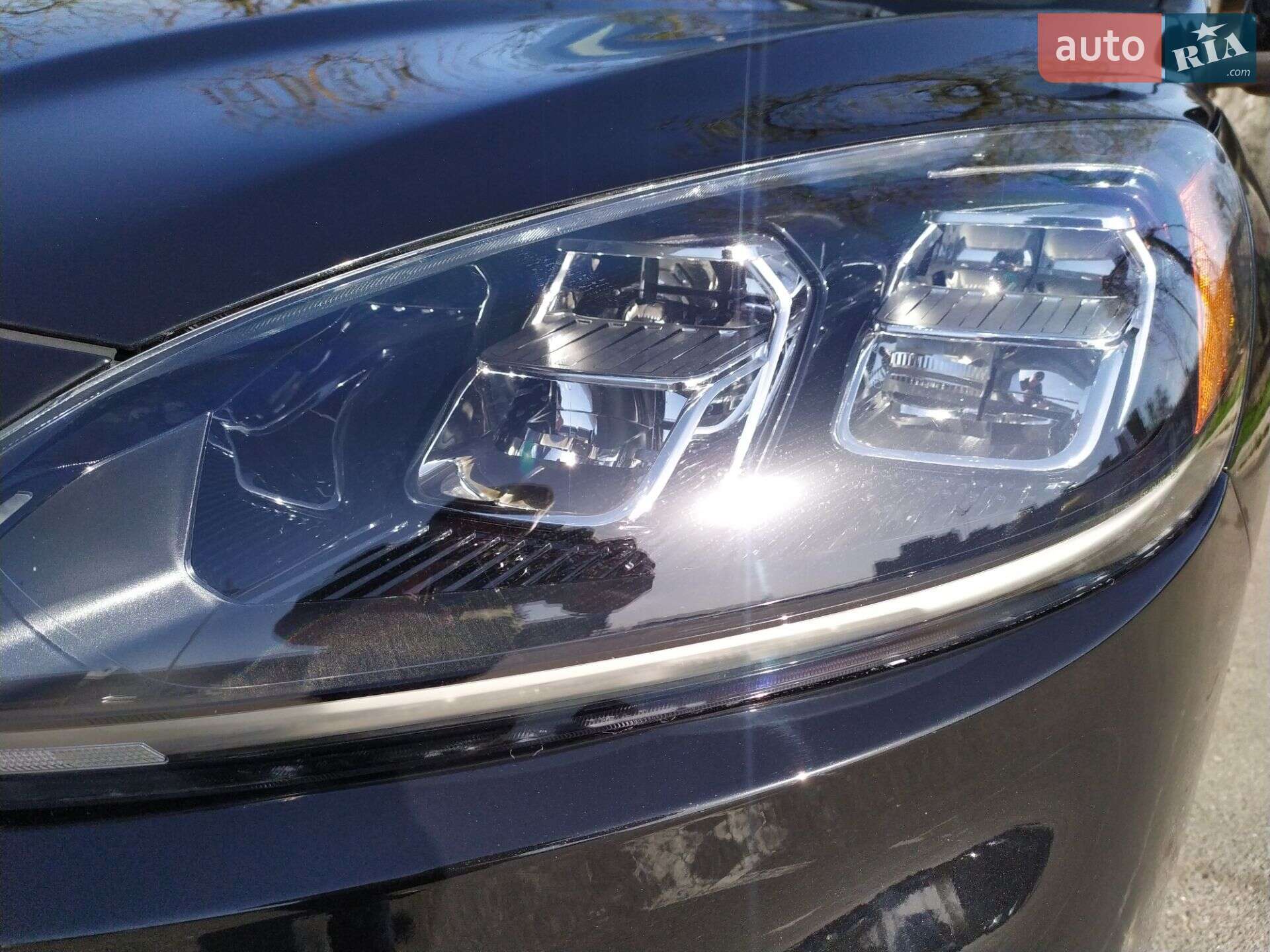 Ford Escape 2020 VIN 1FMCU9DZ2LUB26545 фото оголошення 6 з 96