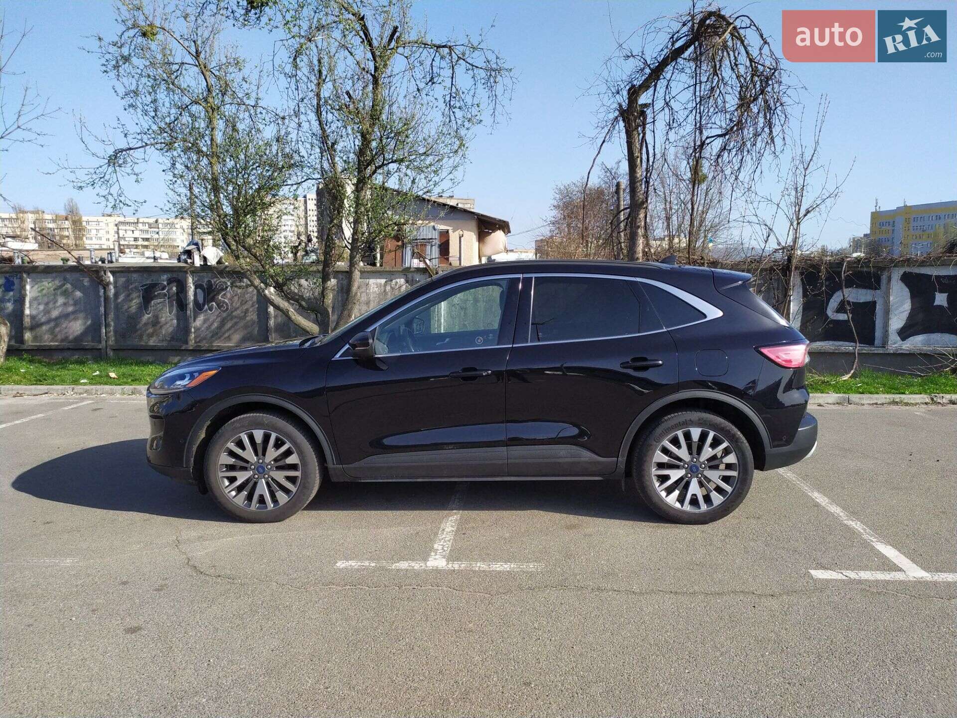 Ford Escape 2020 VIN 1FMCU9DZ2LUB26545 фото оголошення 30 з 96