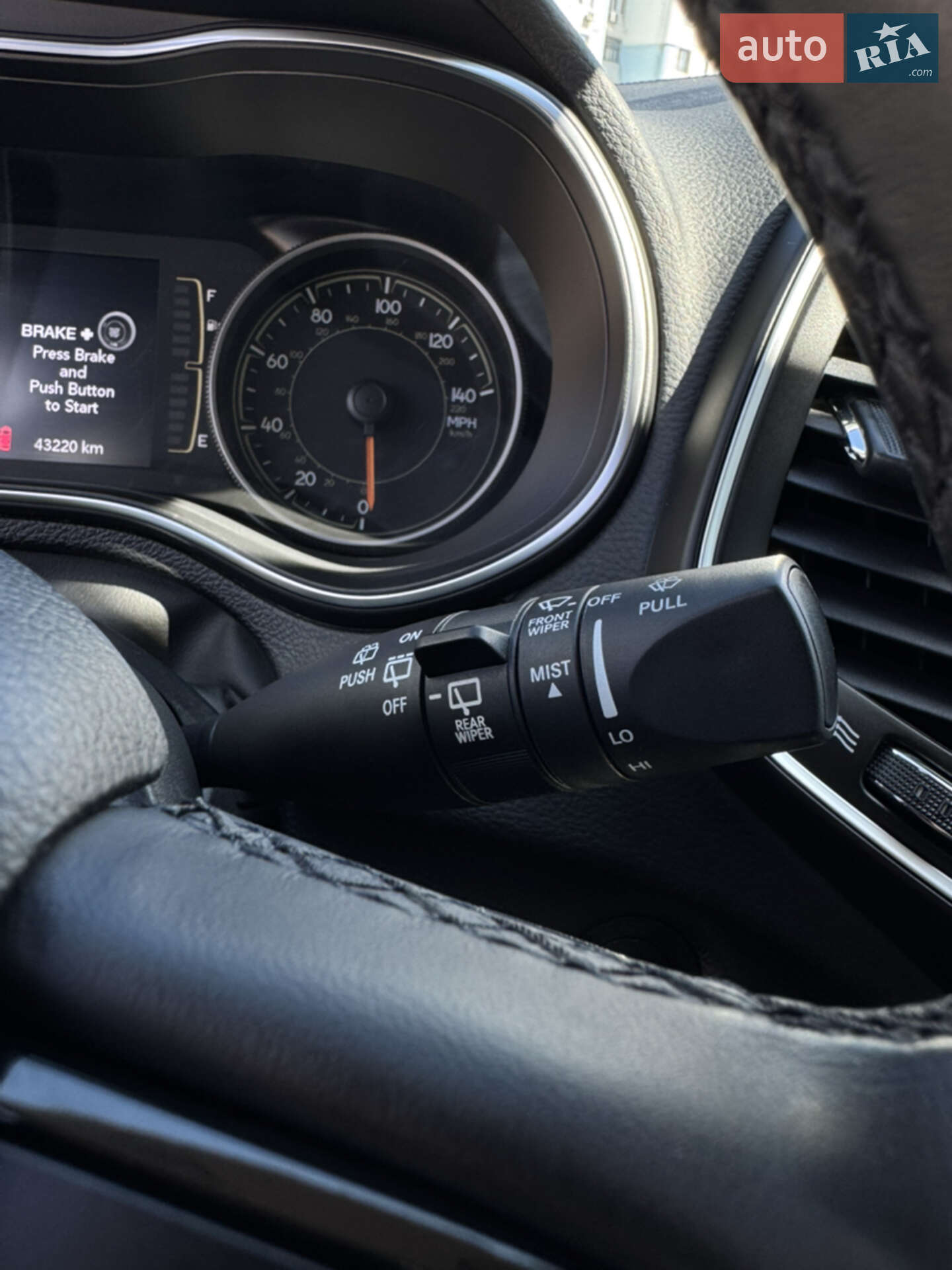 Jeep Cherokee 2019 VIN 1C4PJLLB8KD429201 фото оголошення 17 з 29