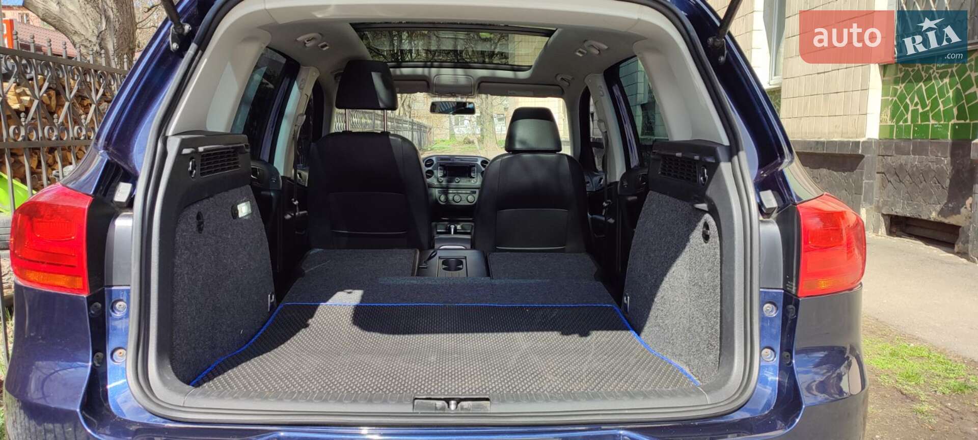Volkswagen Tiguan 2012 VIN WVGAV7AX3DW558532 фото оголошення 10 з 31