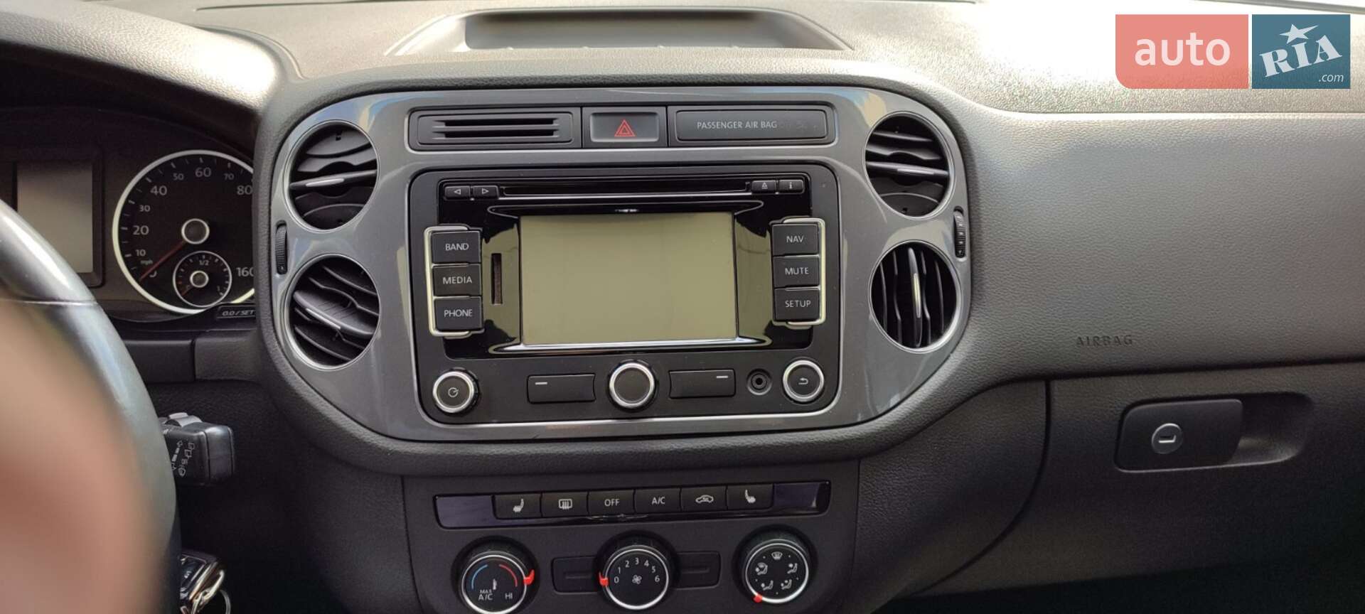 Volkswagen Tiguan 2012 VIN WVGAV7AX3DW558532 фото оголошення 21 з 31