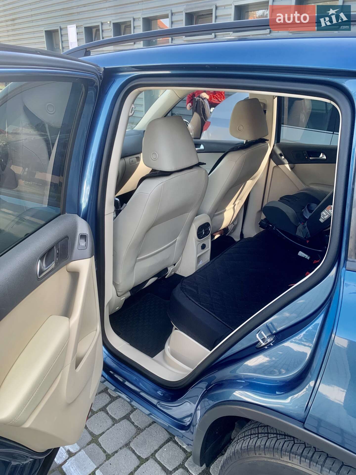 Volkswagen Tiguan 2016 VIN WVGAV7AX7HW500087 фото оголошення 9 з 11