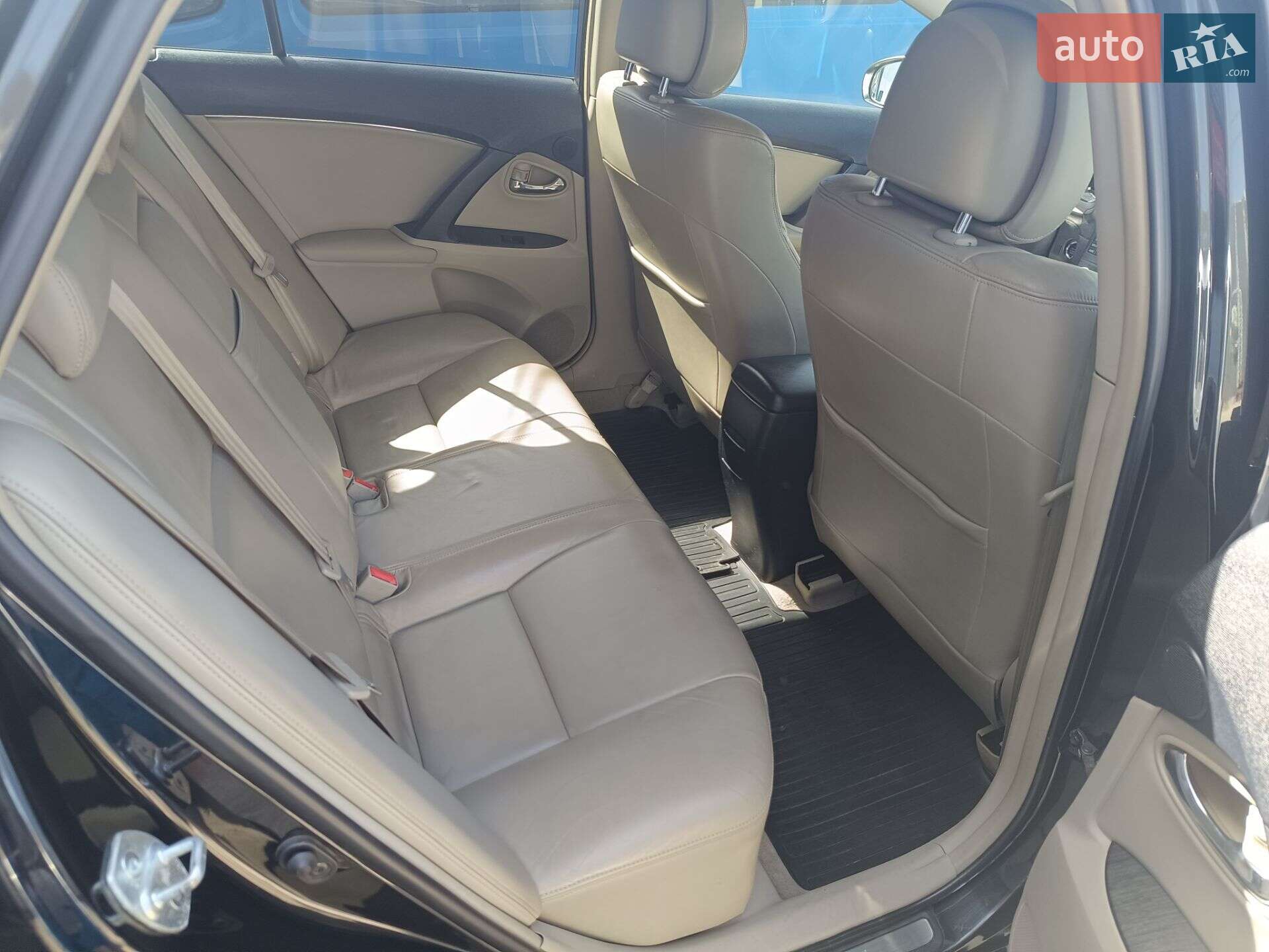 Toyota Avensis 2011 VIN SB1EB76L60E027169 фото оголошення 13 з 14