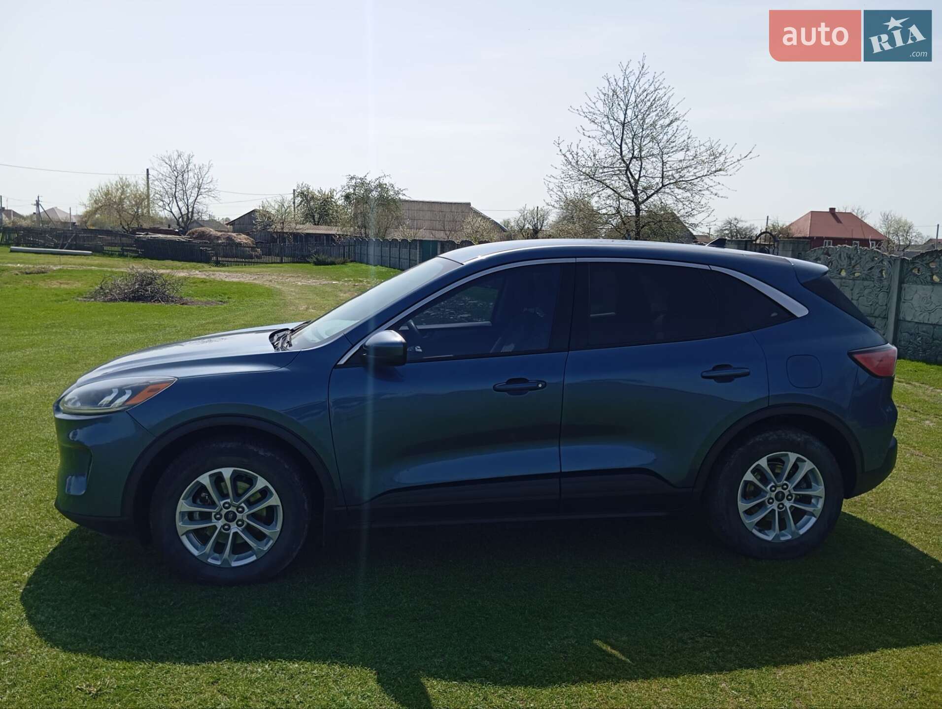 Ford Escape 2020 VIN 1FMCU9G69LUC36638 фото оголошення 32 з 41