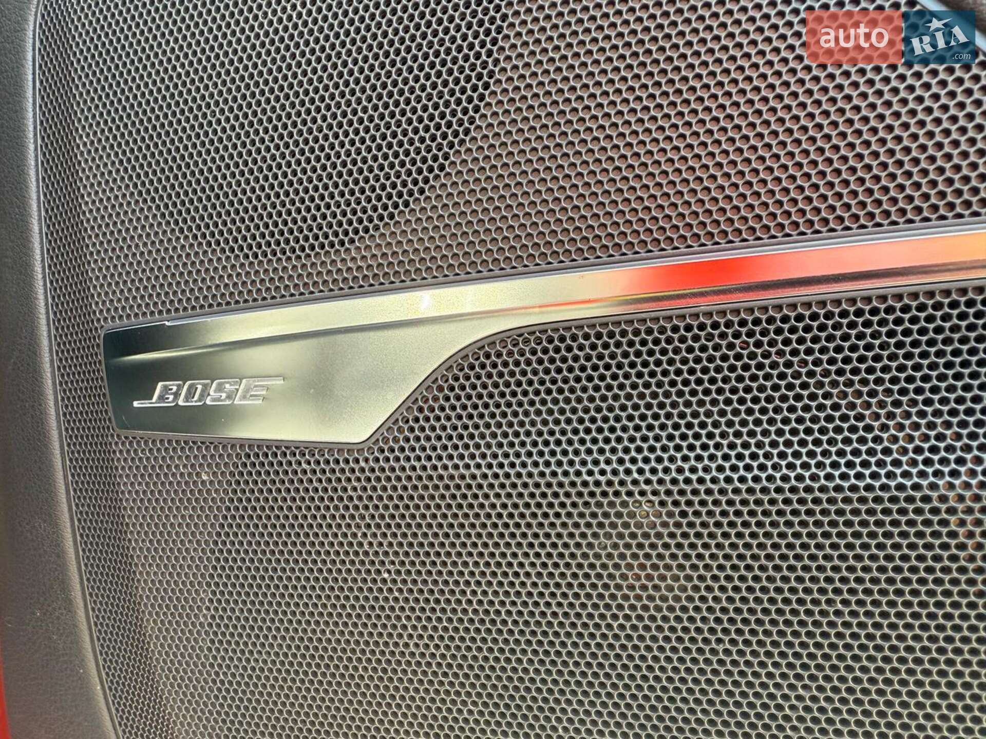 Audi SQ7 2017 VIN WAUZZZ4M6JD007928 фото оголошення 15 з 32