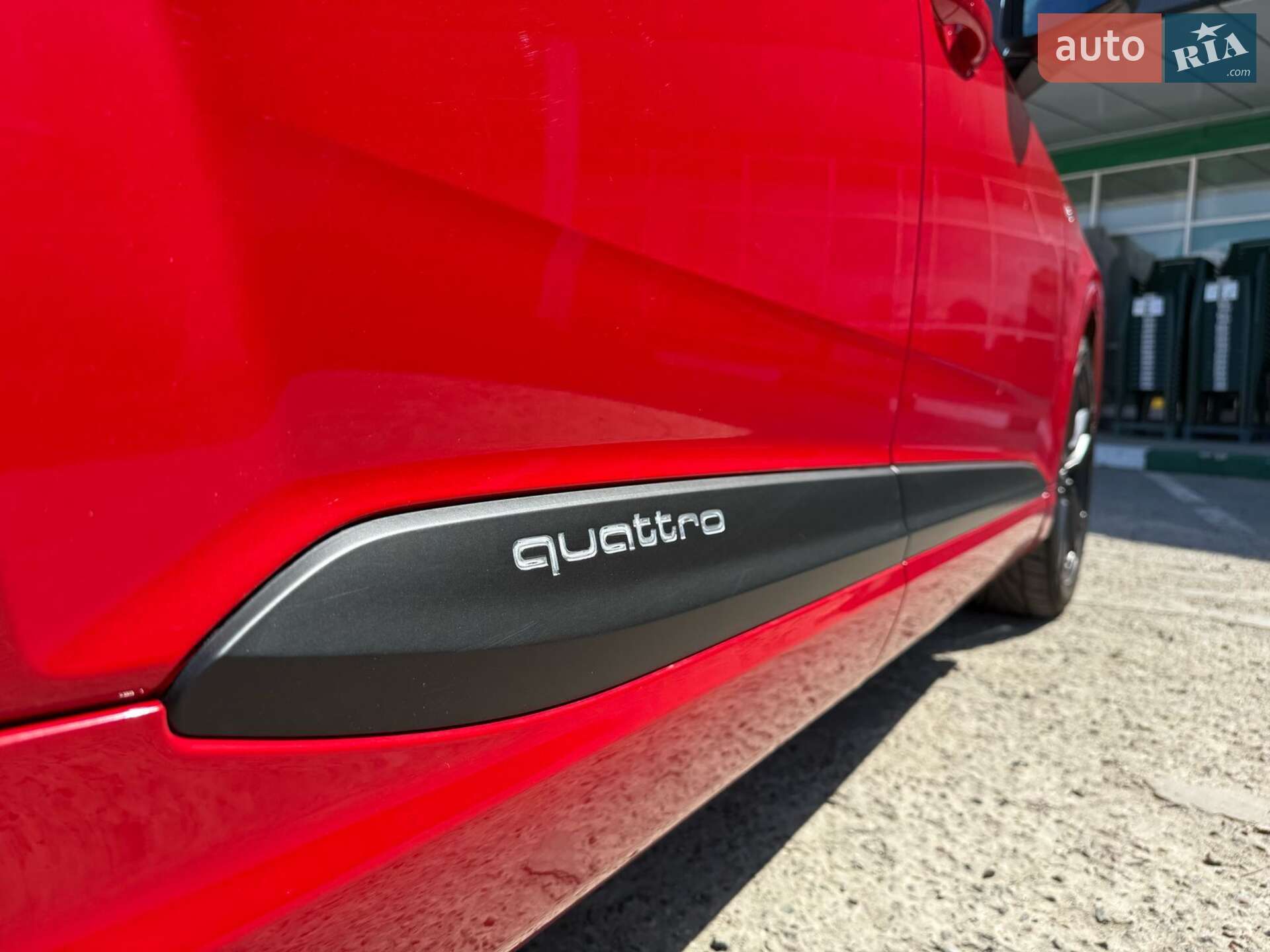 Audi SQ7 2017 VIN WAUZZZ4M6JD007928 фото оголошення 28 з 32