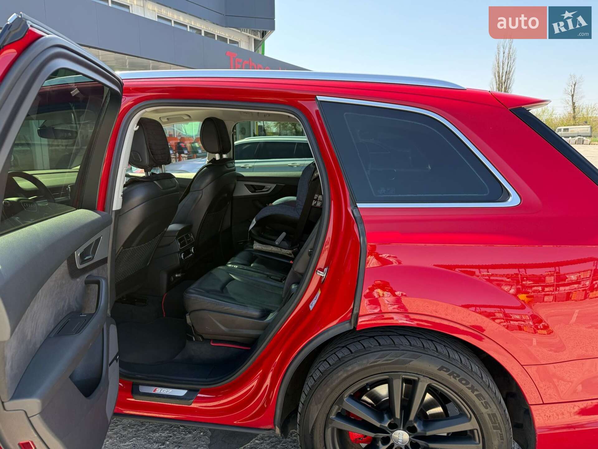 Audi SQ7 2017 VIN WAUZZZ4M6JD007928 фото оголошення 30 з 32
