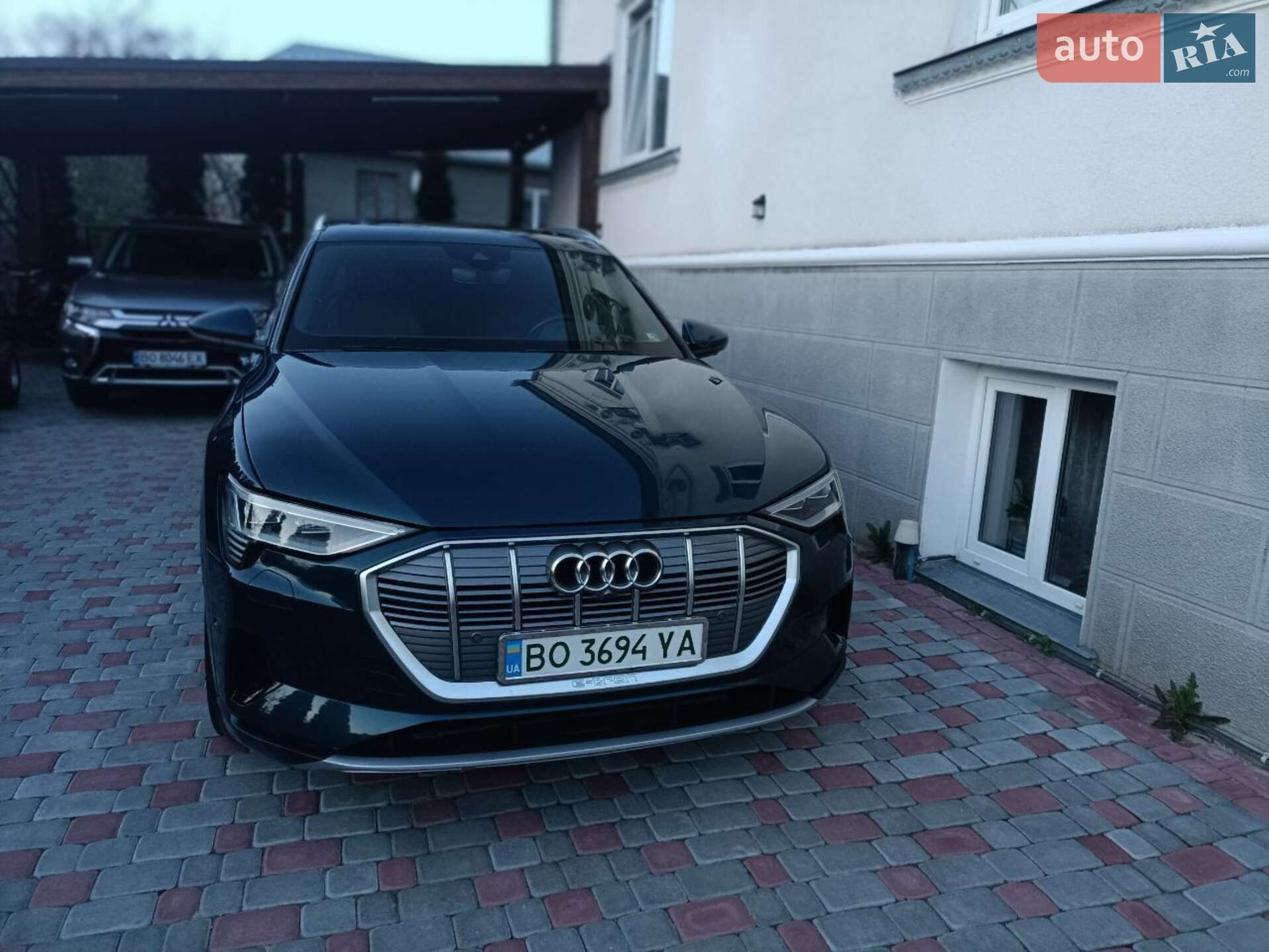 Audi e-tron 2019 VIN WA1VAAGE2KB025011 фото оголошення 15 з 52