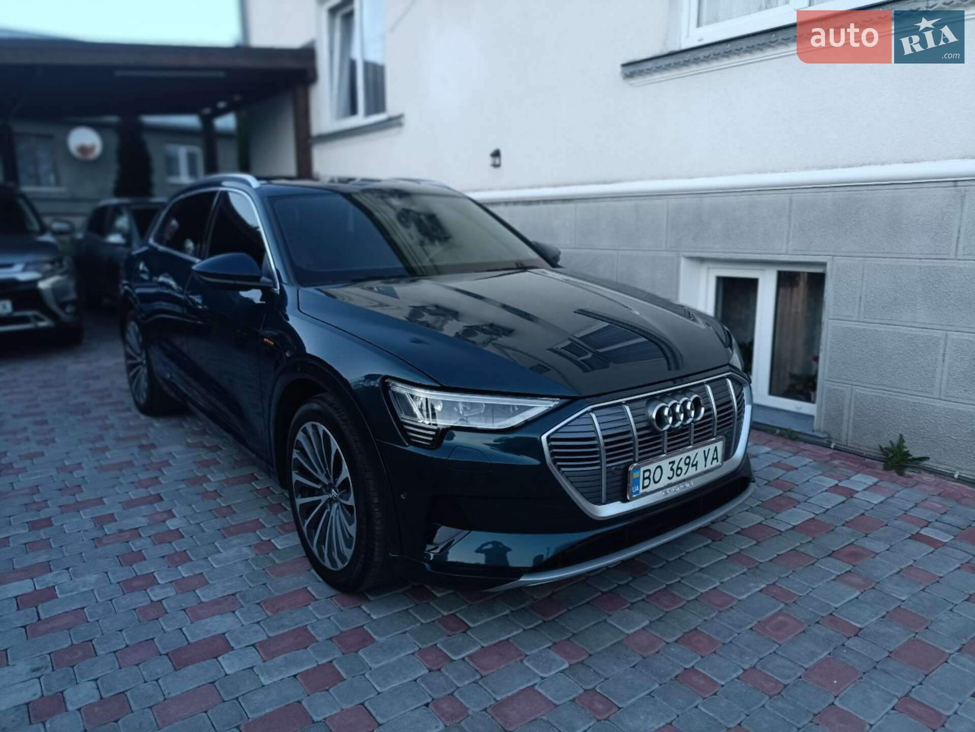 Audi e-tron 2019 VIN WA1VAAGE2KB025011 фото оголошення 20 з 52