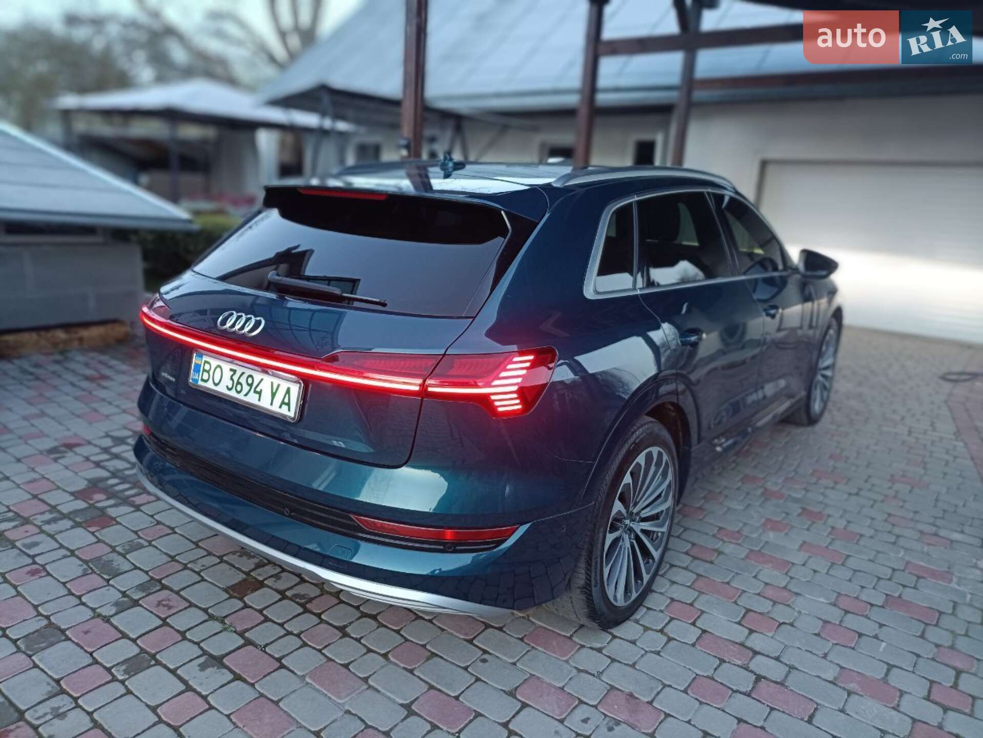 Audi e-tron 2019 VIN WA1VAAGE2KB025011 фото оголошення 38 з 52