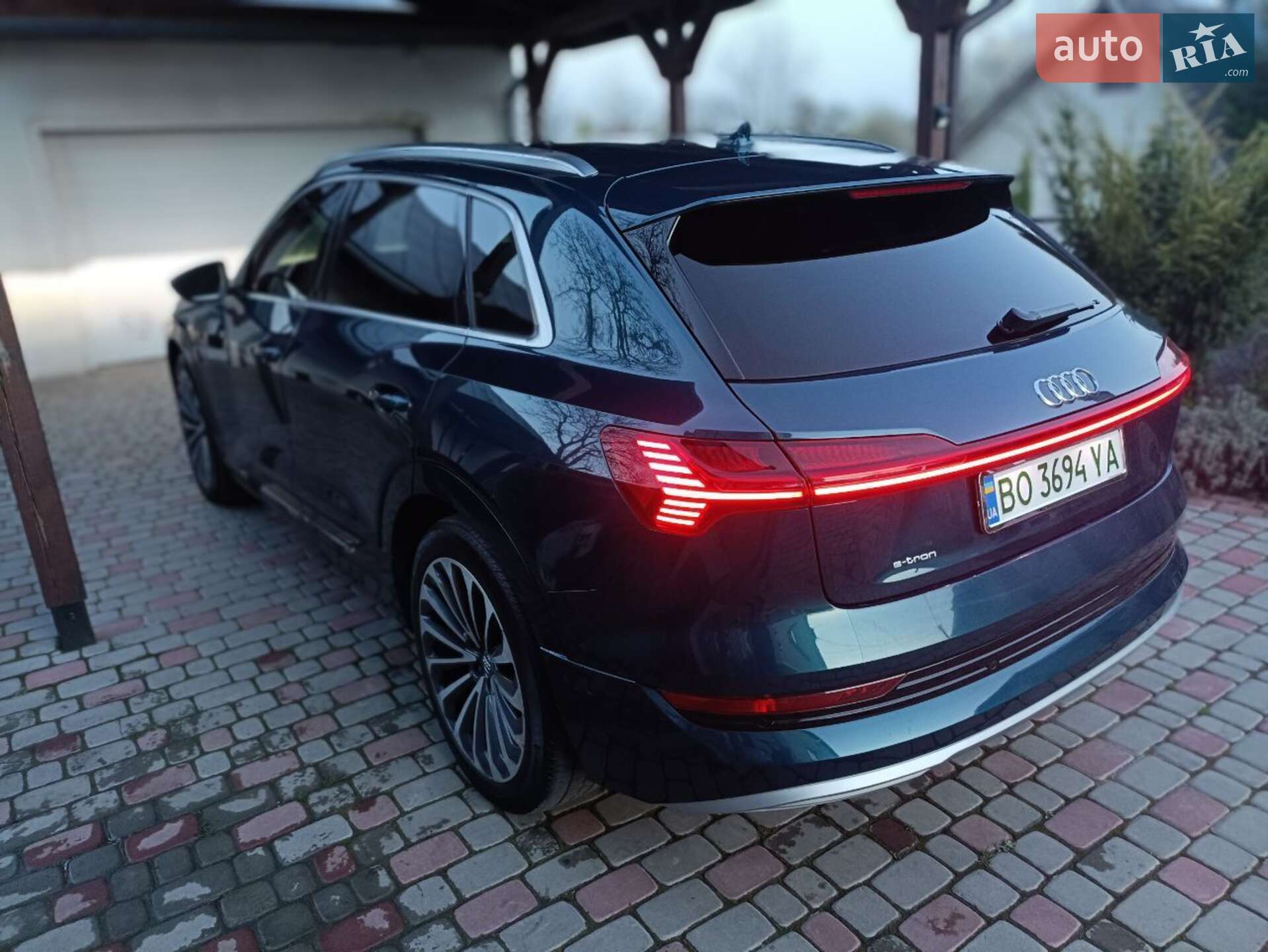 Audi e-tron 2019 VIN WA1VAAGE2KB025011 фото оголошення 44 з 52