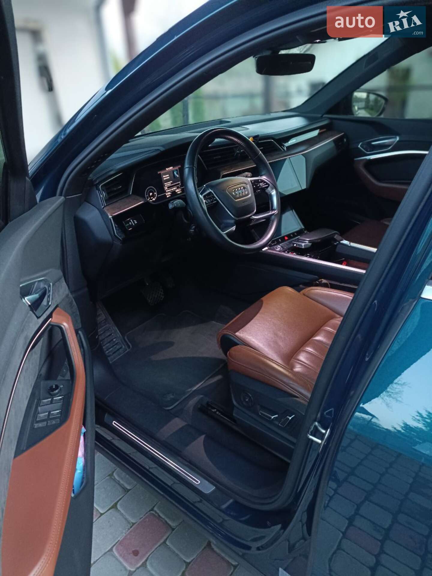 Audi e-tron 2019 VIN WA1VAAGE2KB025011 фото оголошення 47 з 52