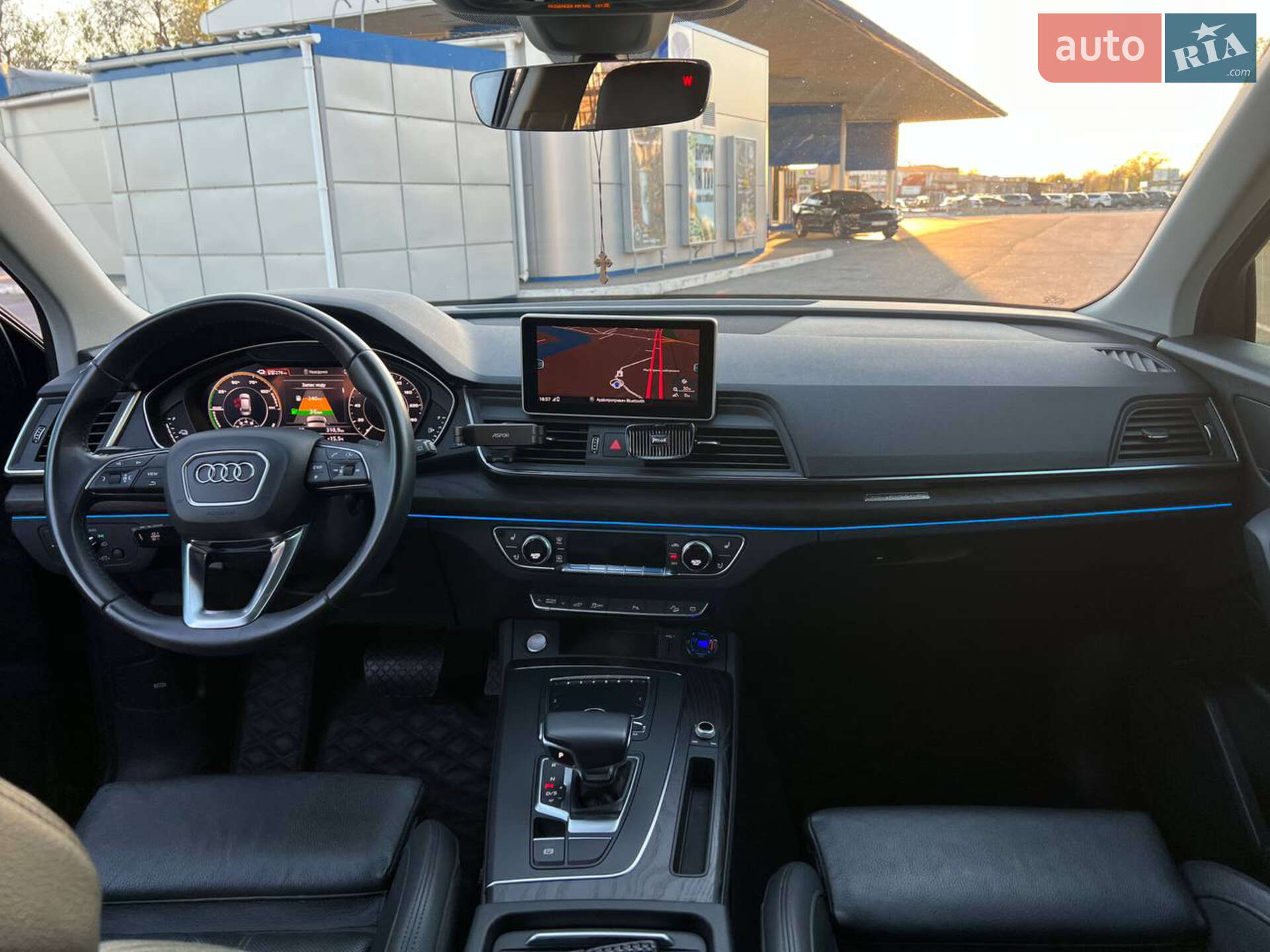 Audi Q5 2019 VIN WA1E2AFY7L2045622 фото оголошення 18 з 19