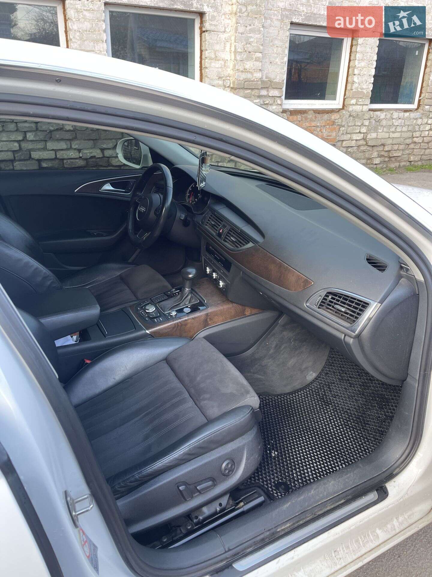 Audi A6 2011 VIN WAUZZZ4G1CN034994 фото оголошення 30 з 45