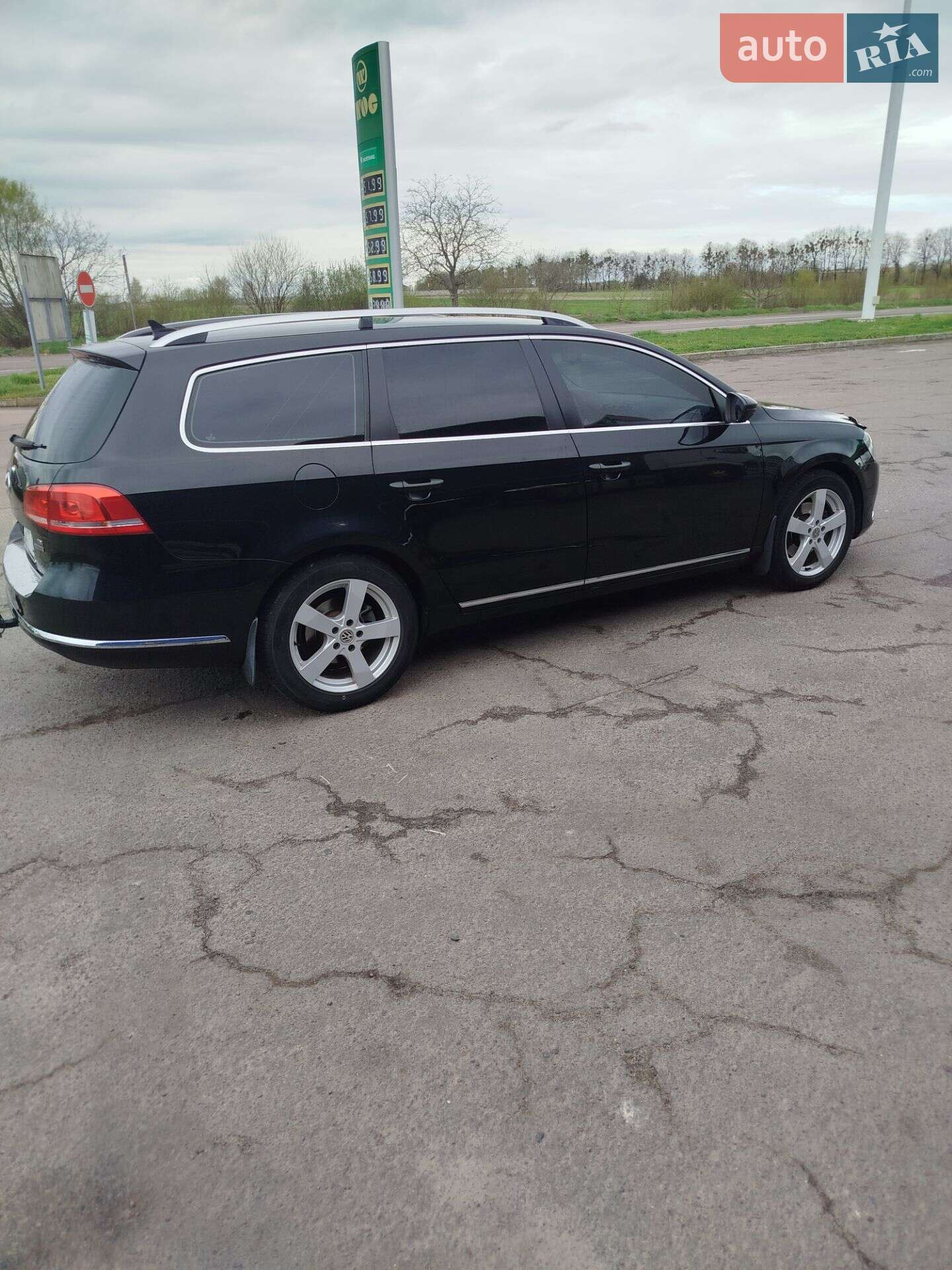 Volkswagen Passat 2011 VIN WVWZZZ3CZBE342619 фото оголошення 10 з 28