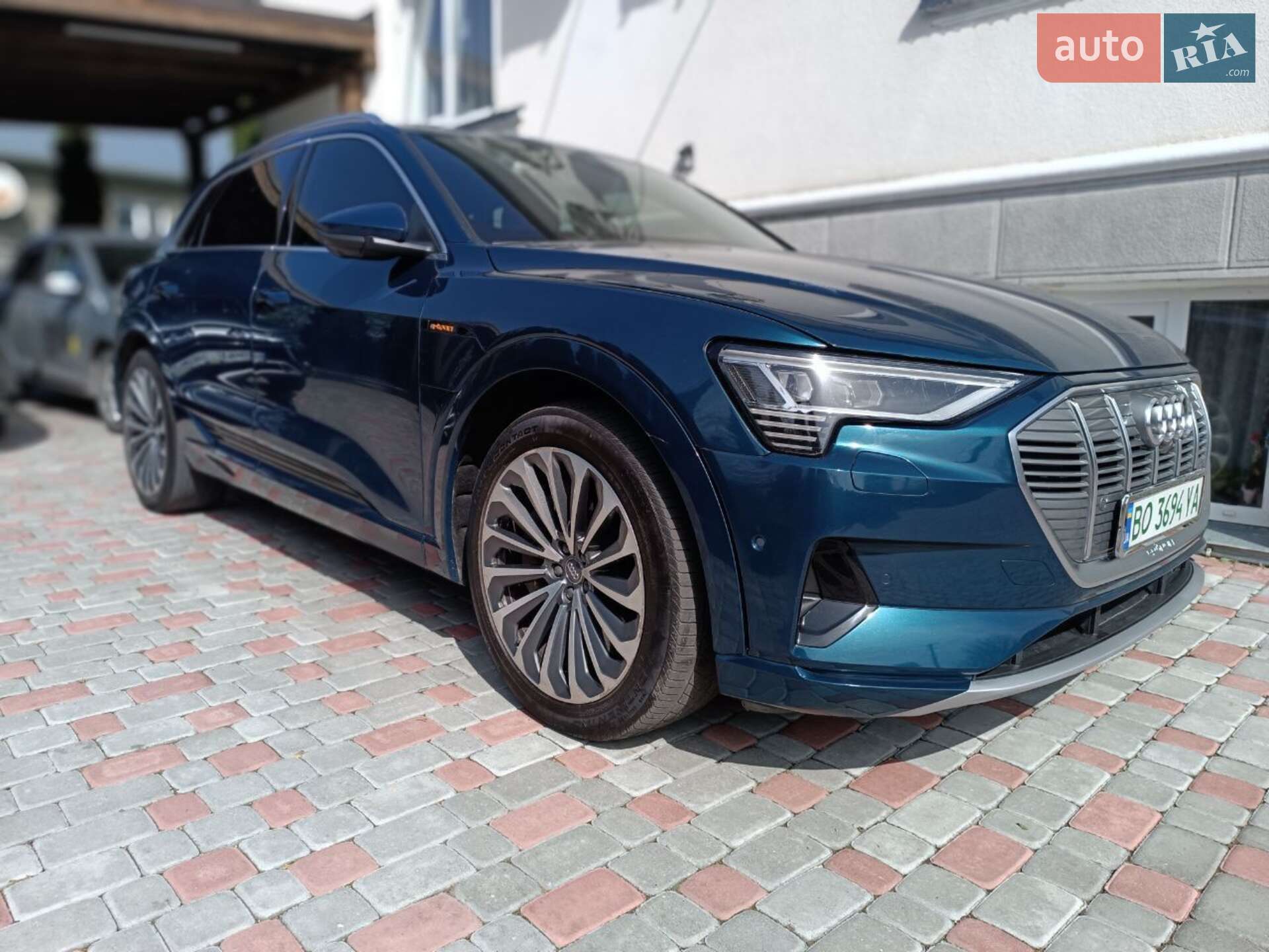 Audi e-tron 2019 VIN WA1VAAGE2KB025011 фото оголошення 136 з 150