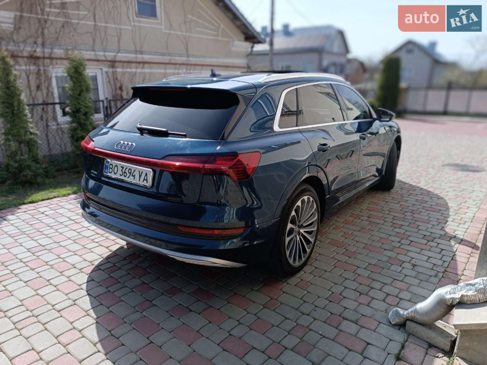 Audi e-tron 2019 VIN WA1VAAGE2KB025011 фото оголошення 142 з 150