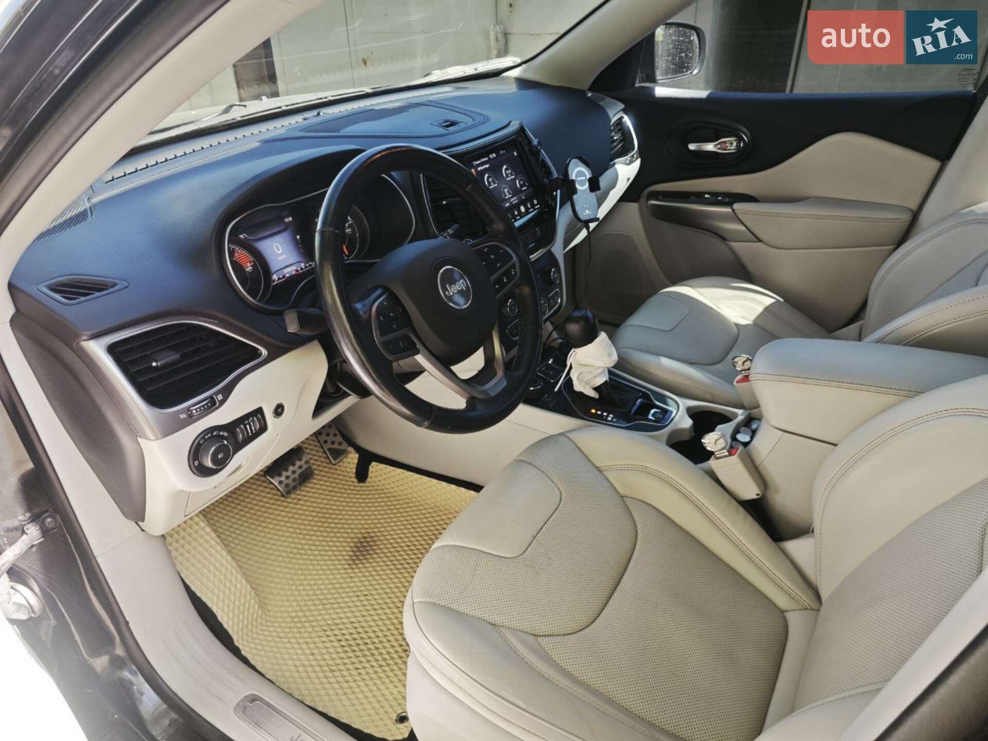 Jeep Cherokee 2021 VIN 1C4PJMDX0MD185207 фото оголошення 3 з 11