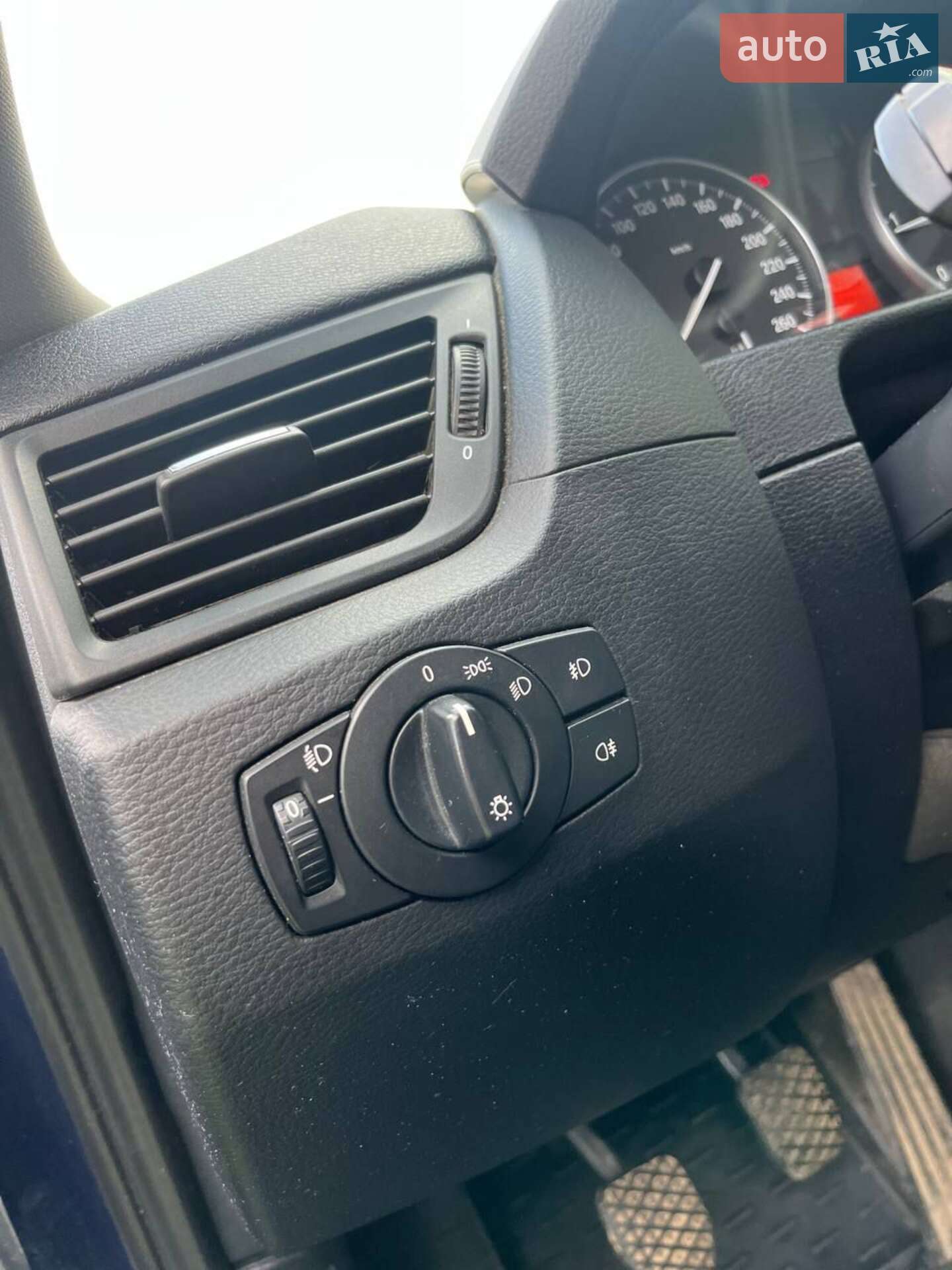 BMW X1 2011 VIN WBAVN31060VN58426 фото оголошення 30 з 41