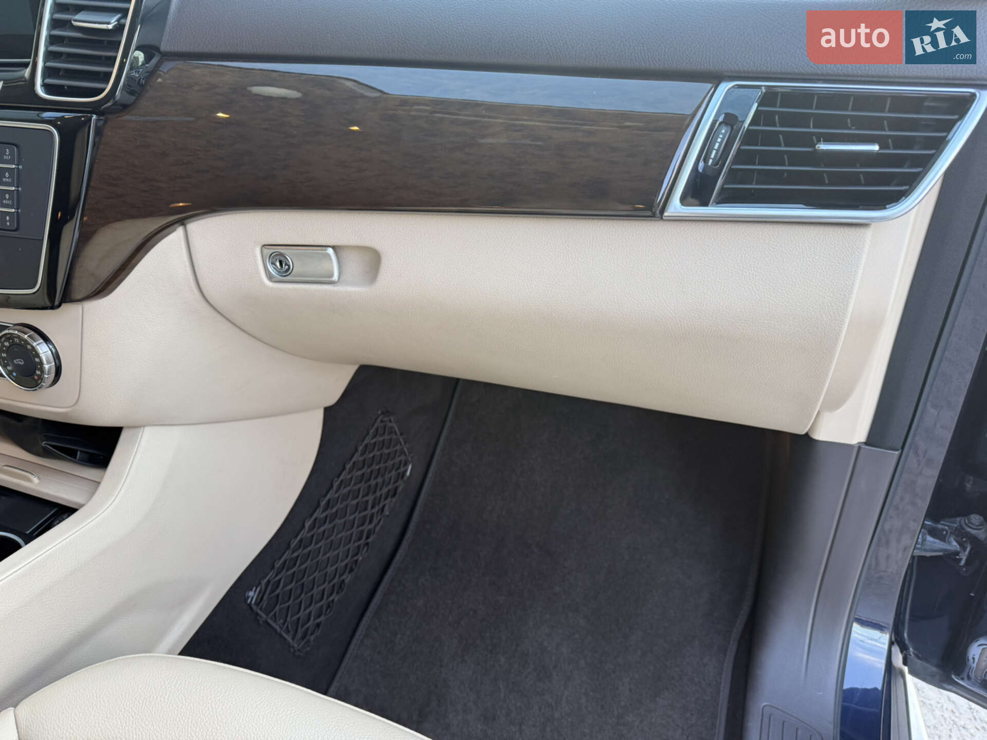 Mercedes-Benz GLE-Class 2015 VIN 4JGDA5HB3GA682115 фото оголошення 6 з 39
