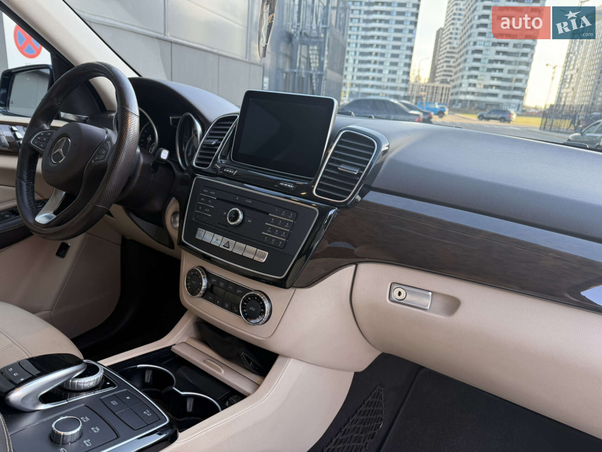 Mercedes-Benz GLE-Class 2015 VIN 4JGDA5HB3GA682115 фото оголошення 8 з 39