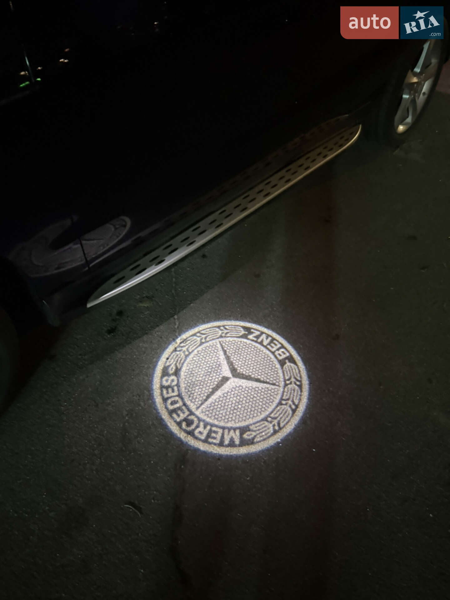Mercedes-Benz GLE-Class 2015 VIN 4JGDA5HB3GA682115 фото оголошення 20 з 39