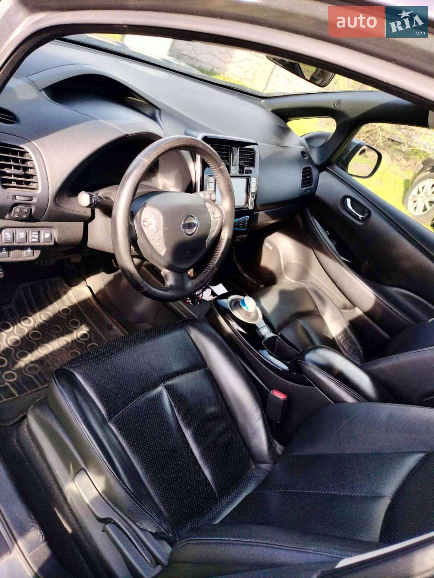 Nissan Leaf 2014 VIN SJNFAAZE0U6012000 фото оголошення 3 з 7