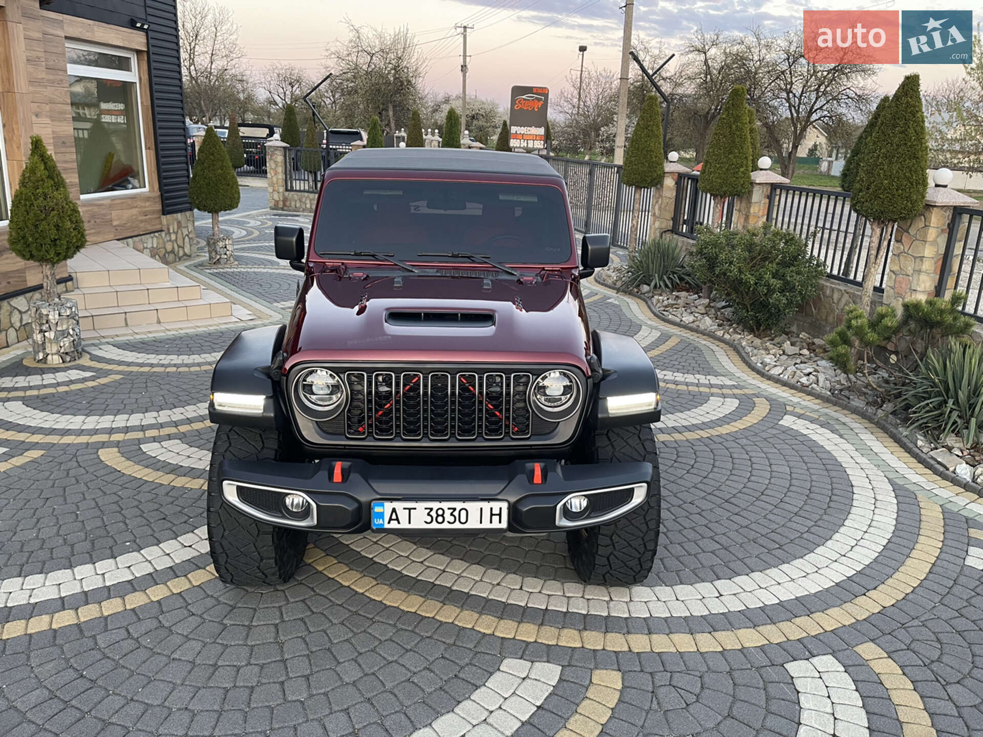 Jeep Gladiator 2021 VIN 1C6JJTEG2ML559862 фото оголошення 12 з 34
