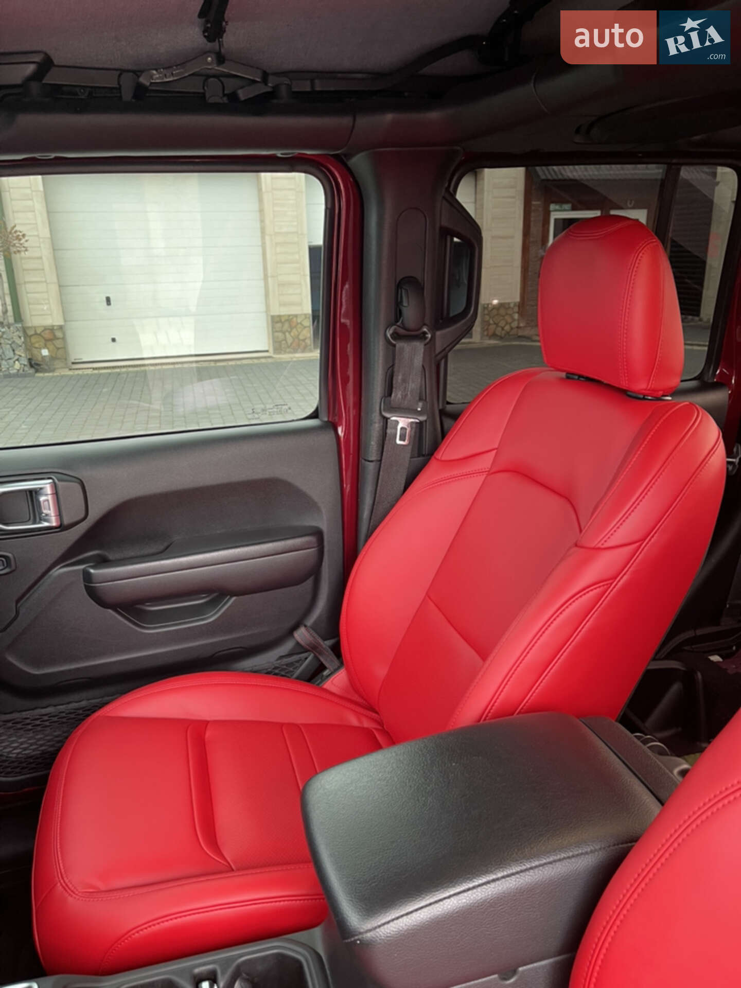 Jeep Gladiator 2021 VIN 1C6JJTEG2ML559862 фото оголошення 30 з 34