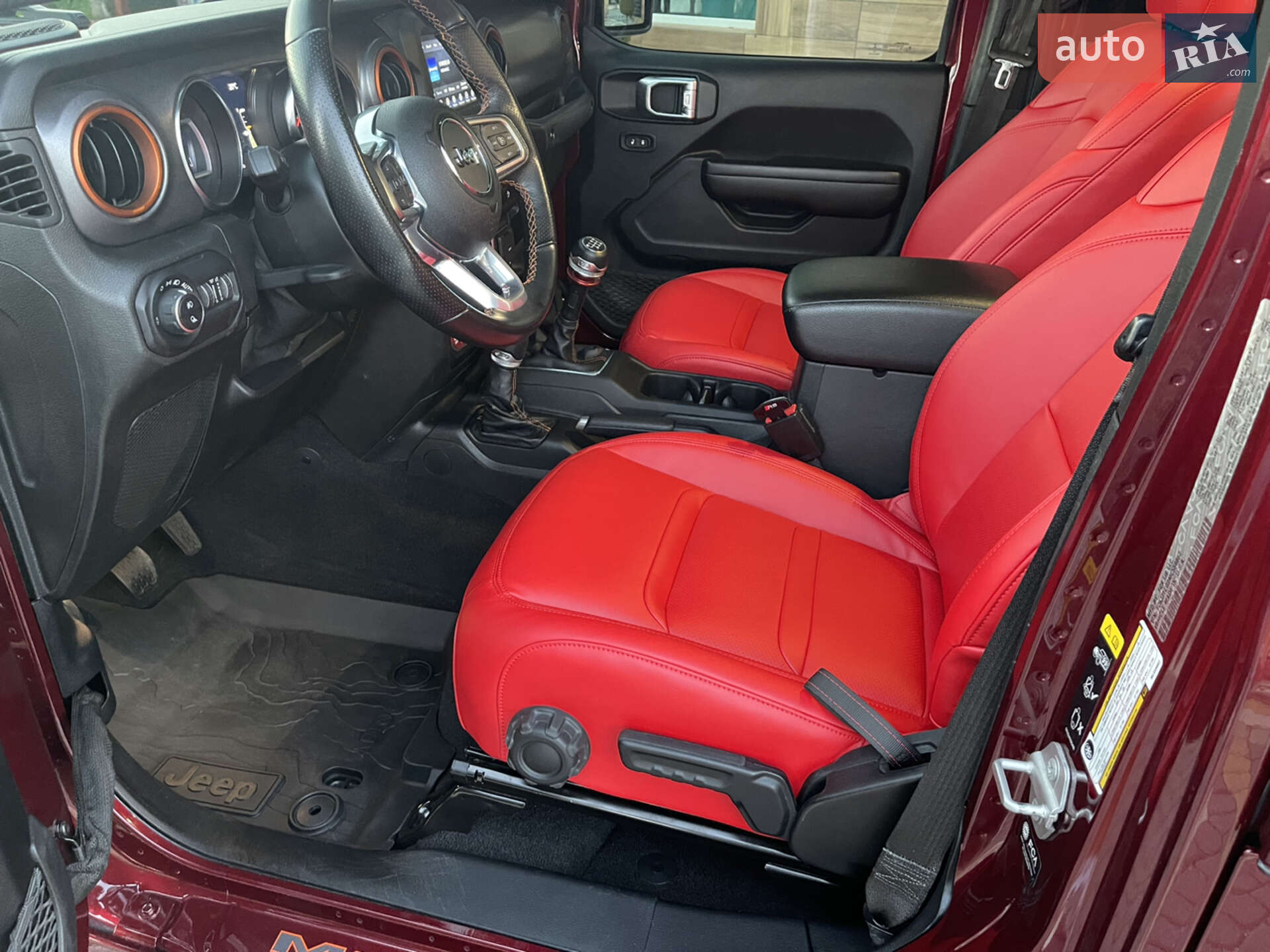 Jeep Gladiator 2021 VIN 1C6JJTEG2ML559862 фото оголошення 33 з 34