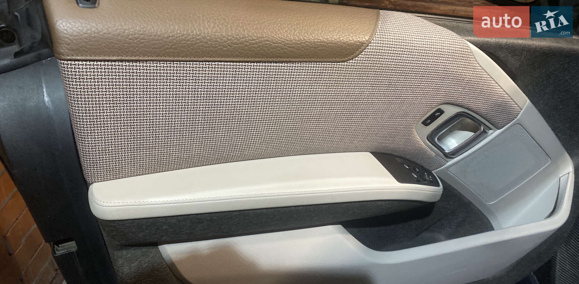 BMW I3 2019 VIN WBY8P610107E62656 фото оголошення 26 з 75