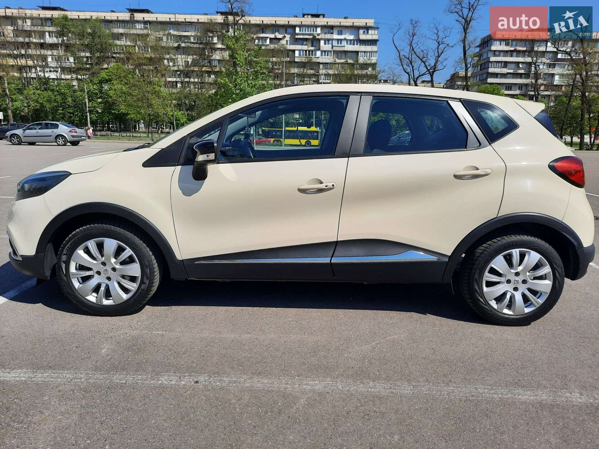 Renault Captur 2015 VIN VF12R401E53277235 фото оголошення 6 з 18