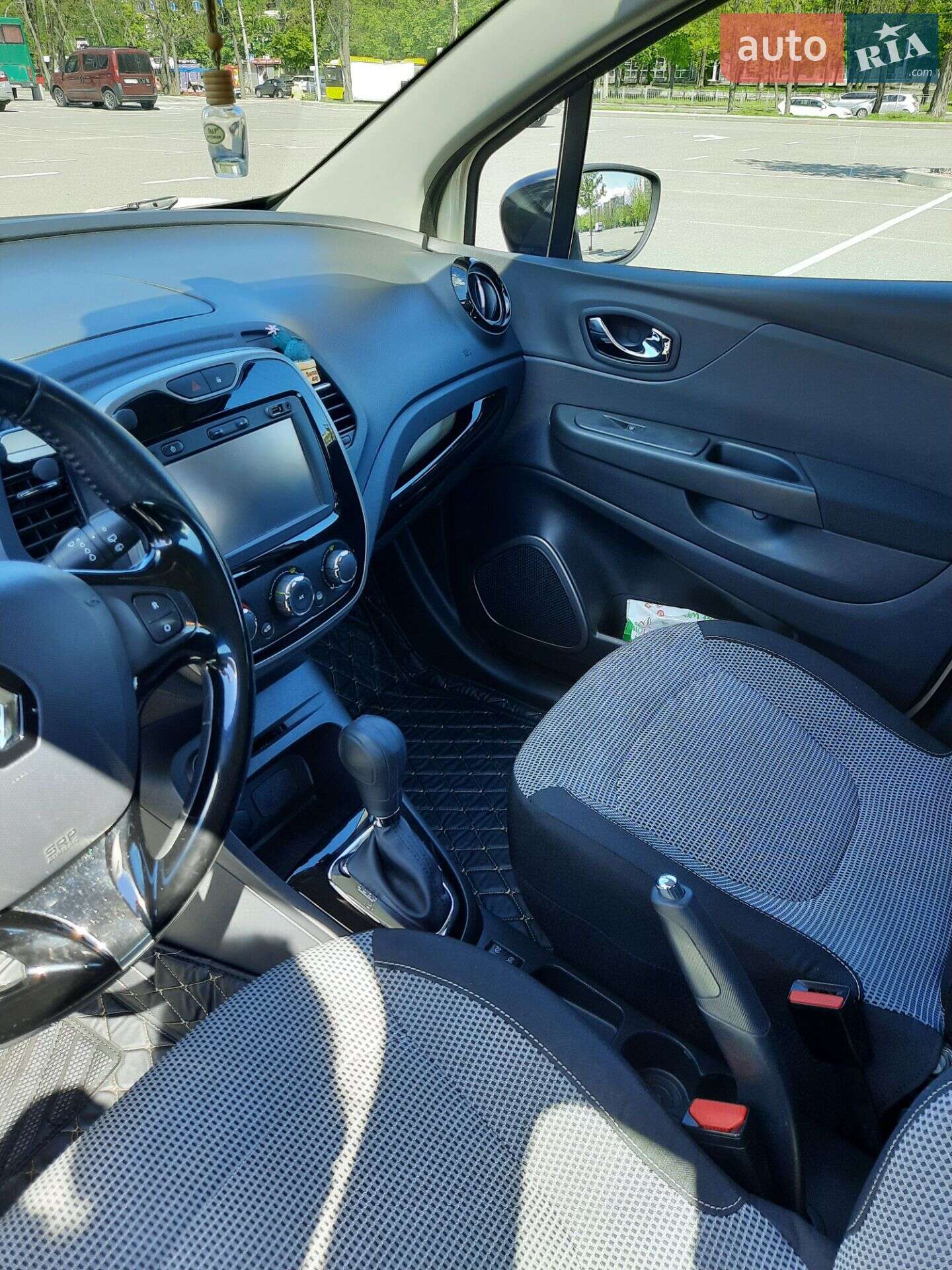 Renault Captur 2015 VIN VF12R401E53277235 фото оголошення 18 з 18