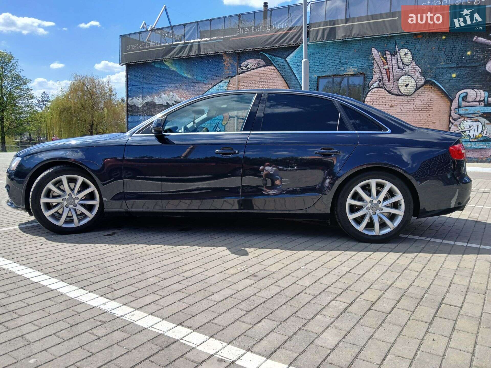 Audi A4 2012 VIN WAUFFAFL8DN030871 фото оголошення 2 з 19