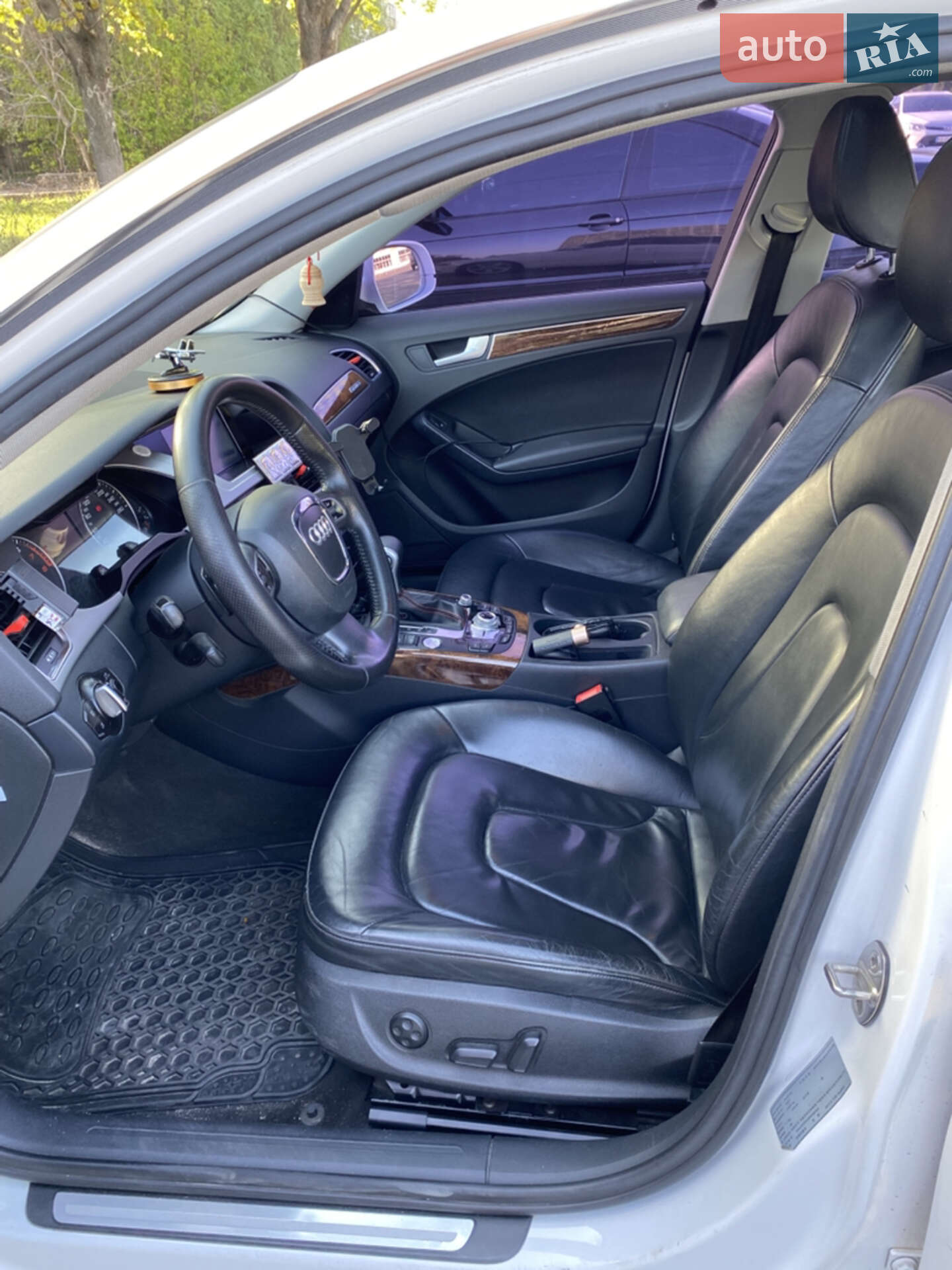 Audi A4 2011 VIN WAUZZZ8K3BN038400 фото оголошення 17 з 26