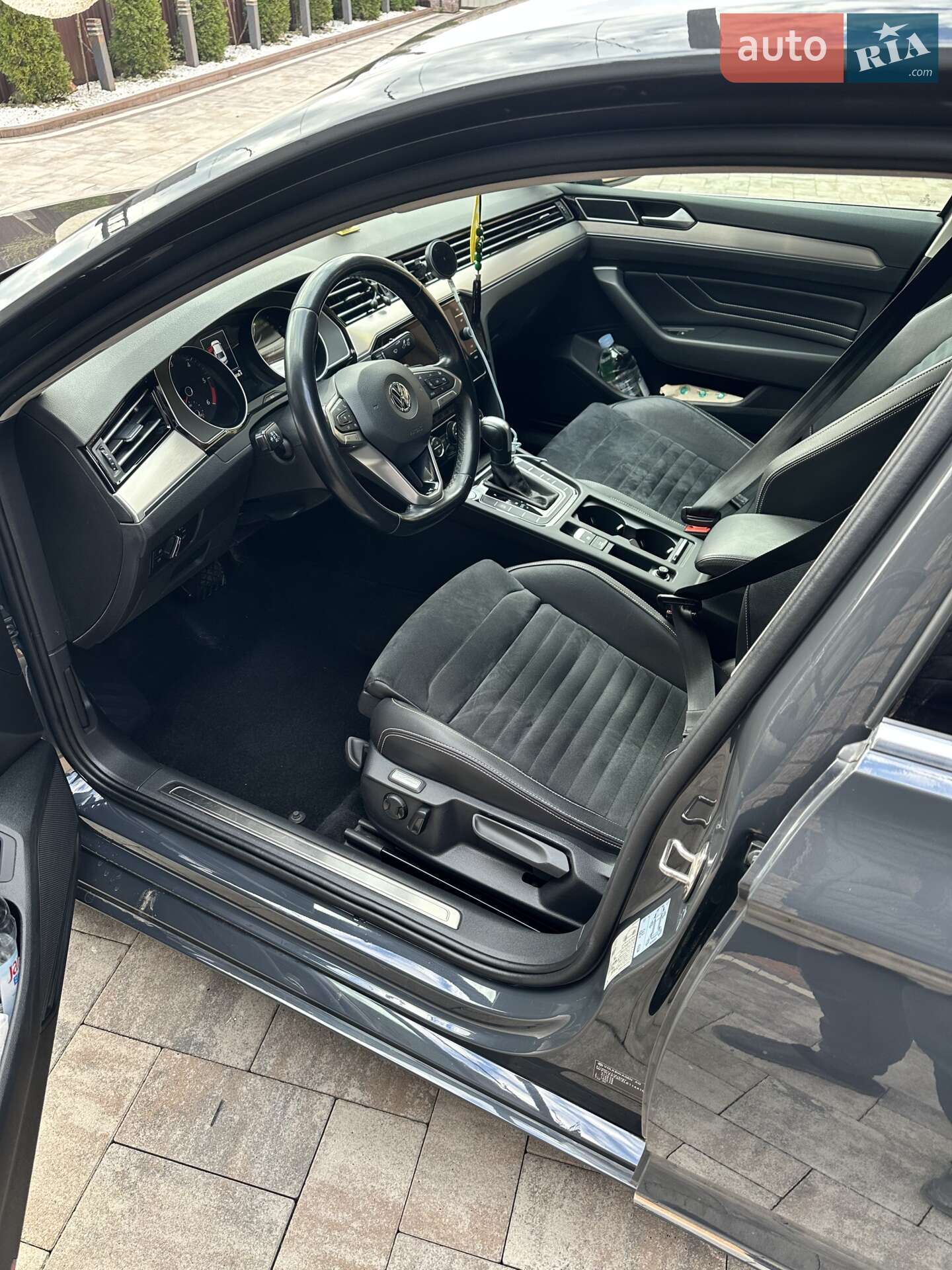 Volkswagen Passat 2020 VIN WVWZZZ3CZLE114410 фото оголошення 5 з 11