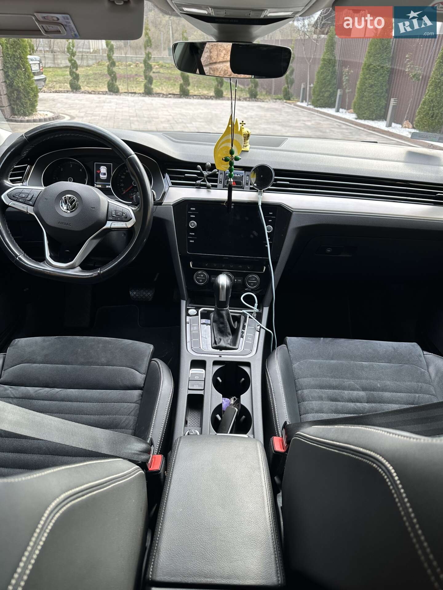Volkswagen Passat 2020 VIN WVWZZZ3CZLE114410 фото оголошення 10 з 11