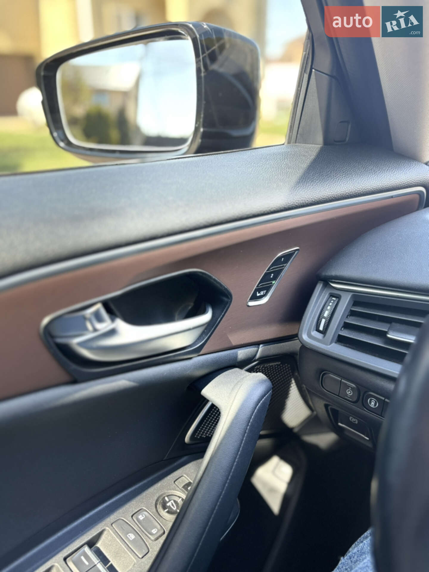 Acura TLX 2020 VIN 19UUB6F48MA002721 фото оголошення 20 з 28