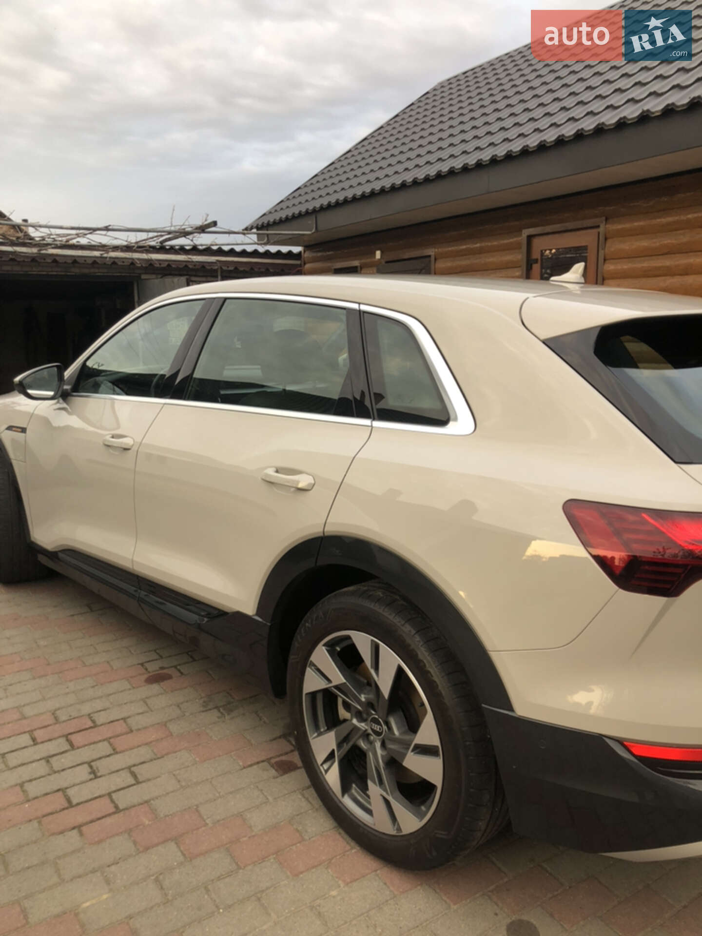 Audi e-tron 2021 VIN WAUZZZGEXMB024087 фото оголошення 96 з 115