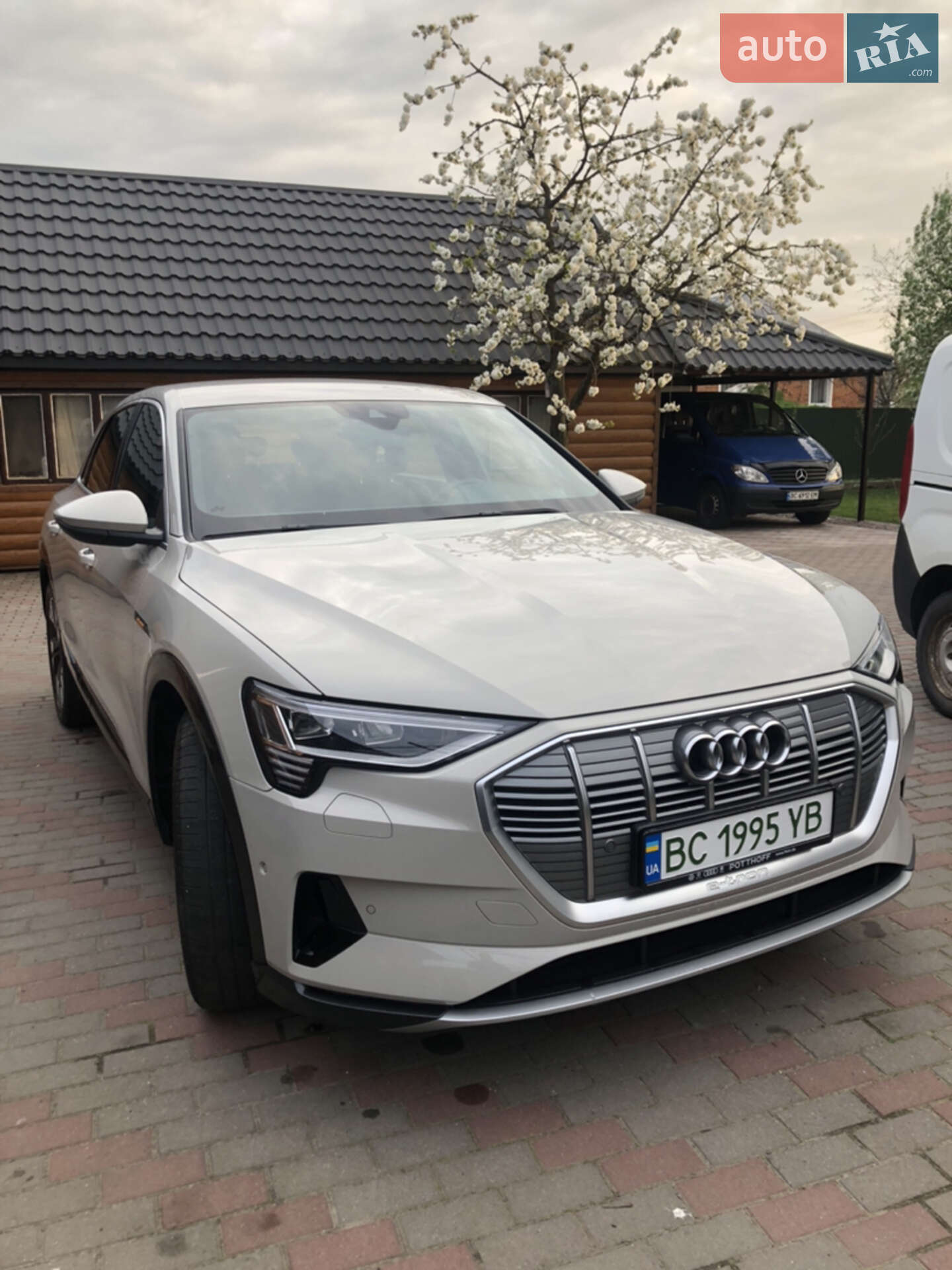 Audi e-tron 2021 VIN WAUZZZGEXMB024087 фото оголошення 103 з 115