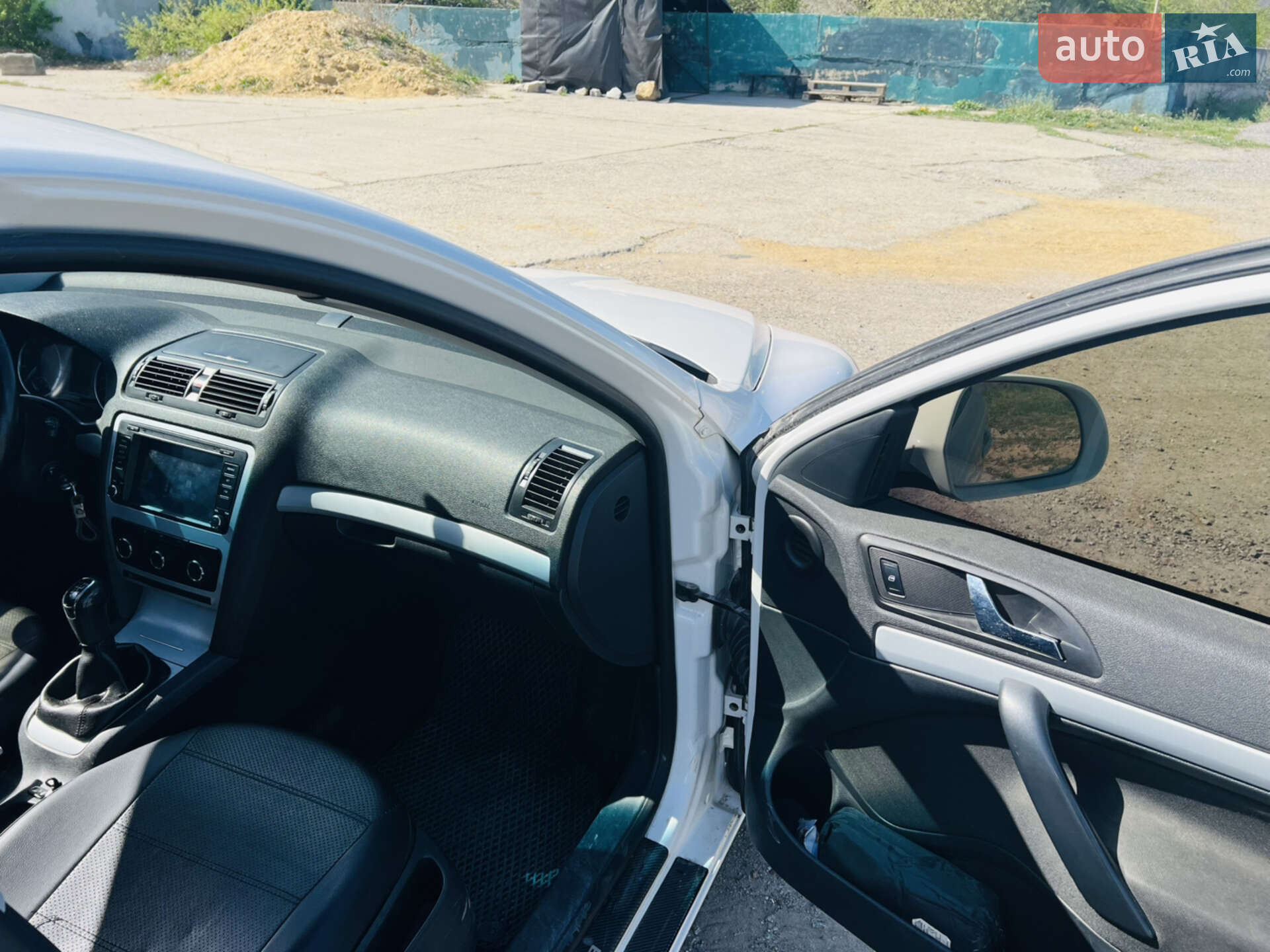 Skoda Octavia 2011 VIN TMBCA41Z4BB154944 фото оголошення 13 з 21