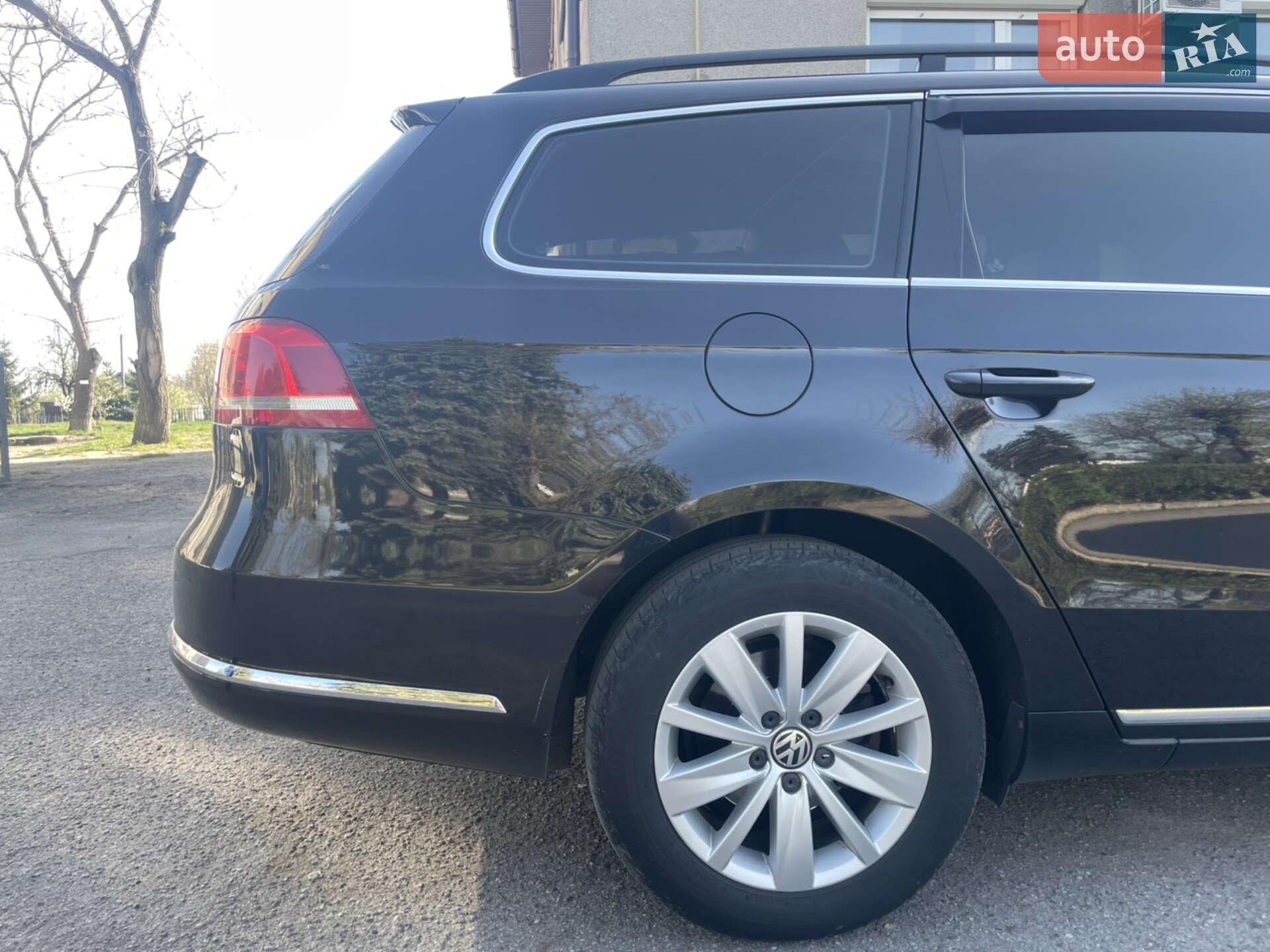 Volkswagen Passat 2011 VIN WVWZZZ3CZCE074561 фото оголошення 10 з 29