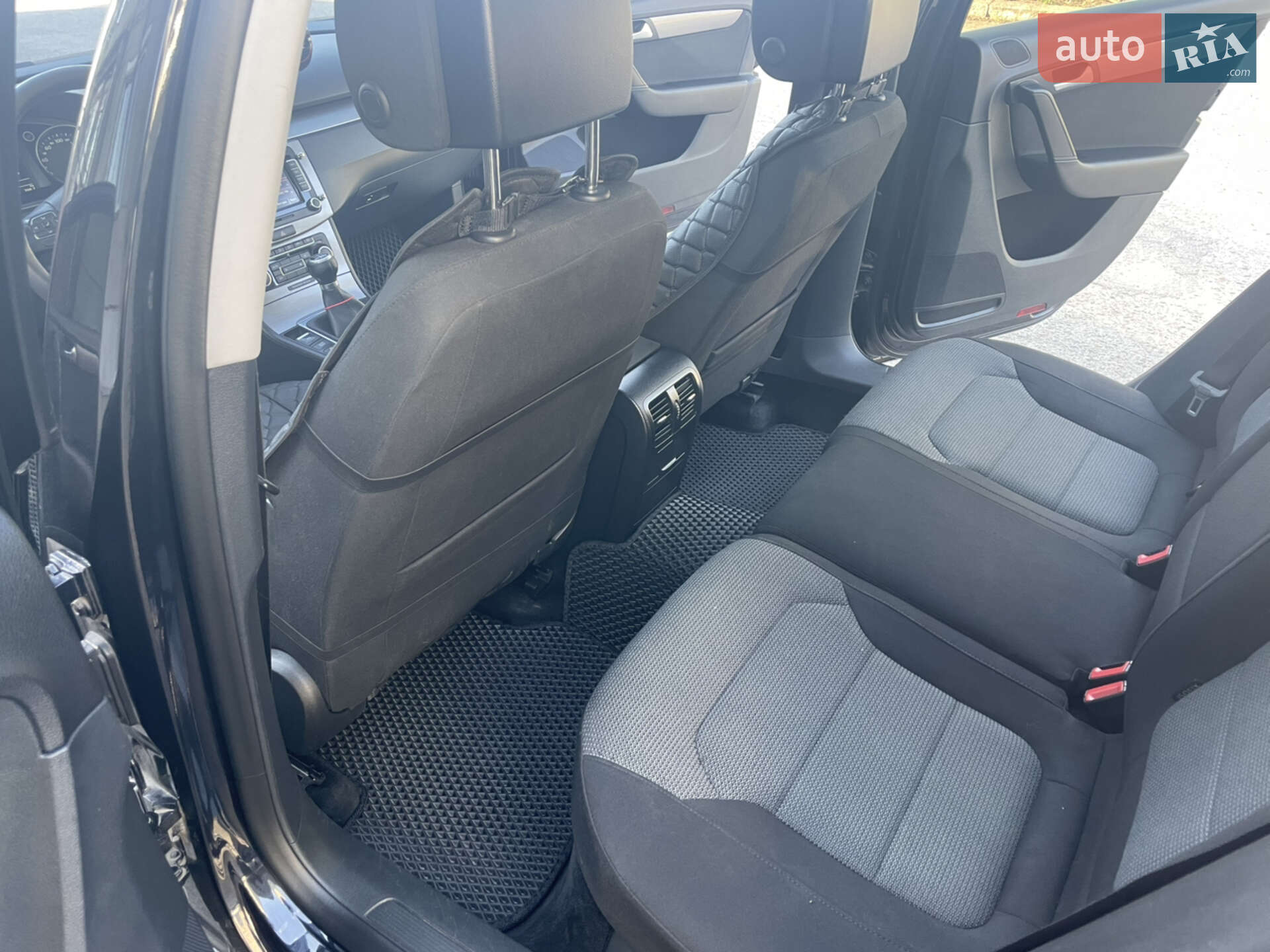 Volkswagen Passat 2011 VIN WVWZZZ3CZCE074561 фото оголошення 19 з 29