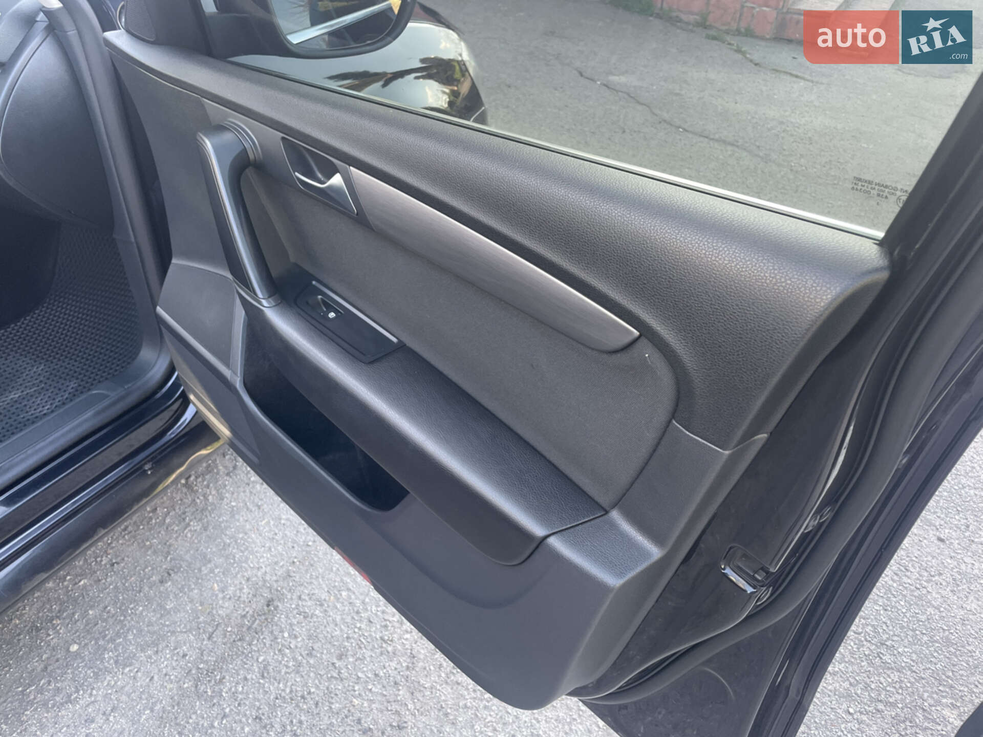 Volkswagen Passat 2011 VIN WVWZZZ3CZCE074561 фото оголошення 23 з 29