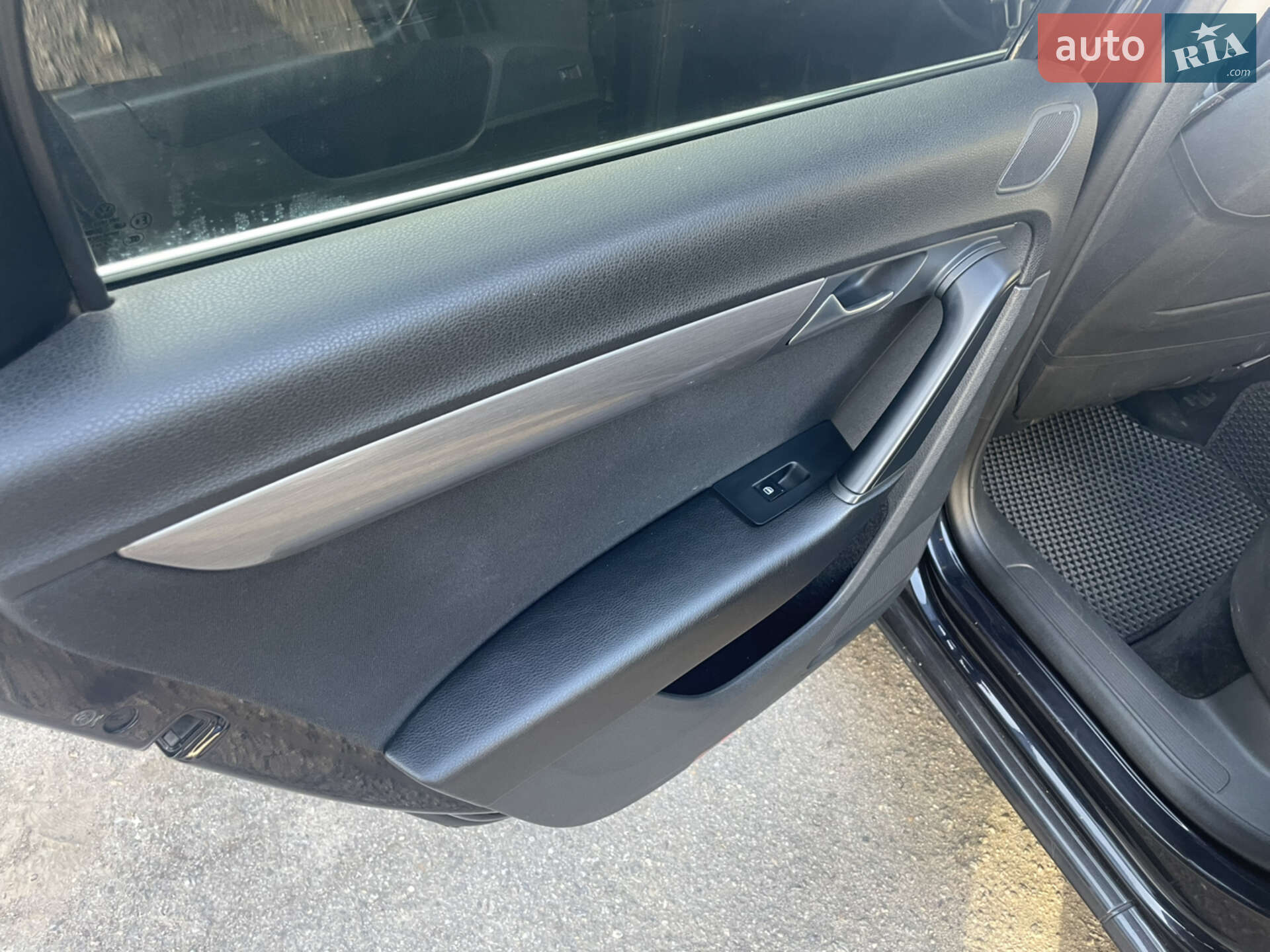 Volkswagen Passat 2011 VIN WVWZZZ3CZCE074561 фото оголошення 25 з 29