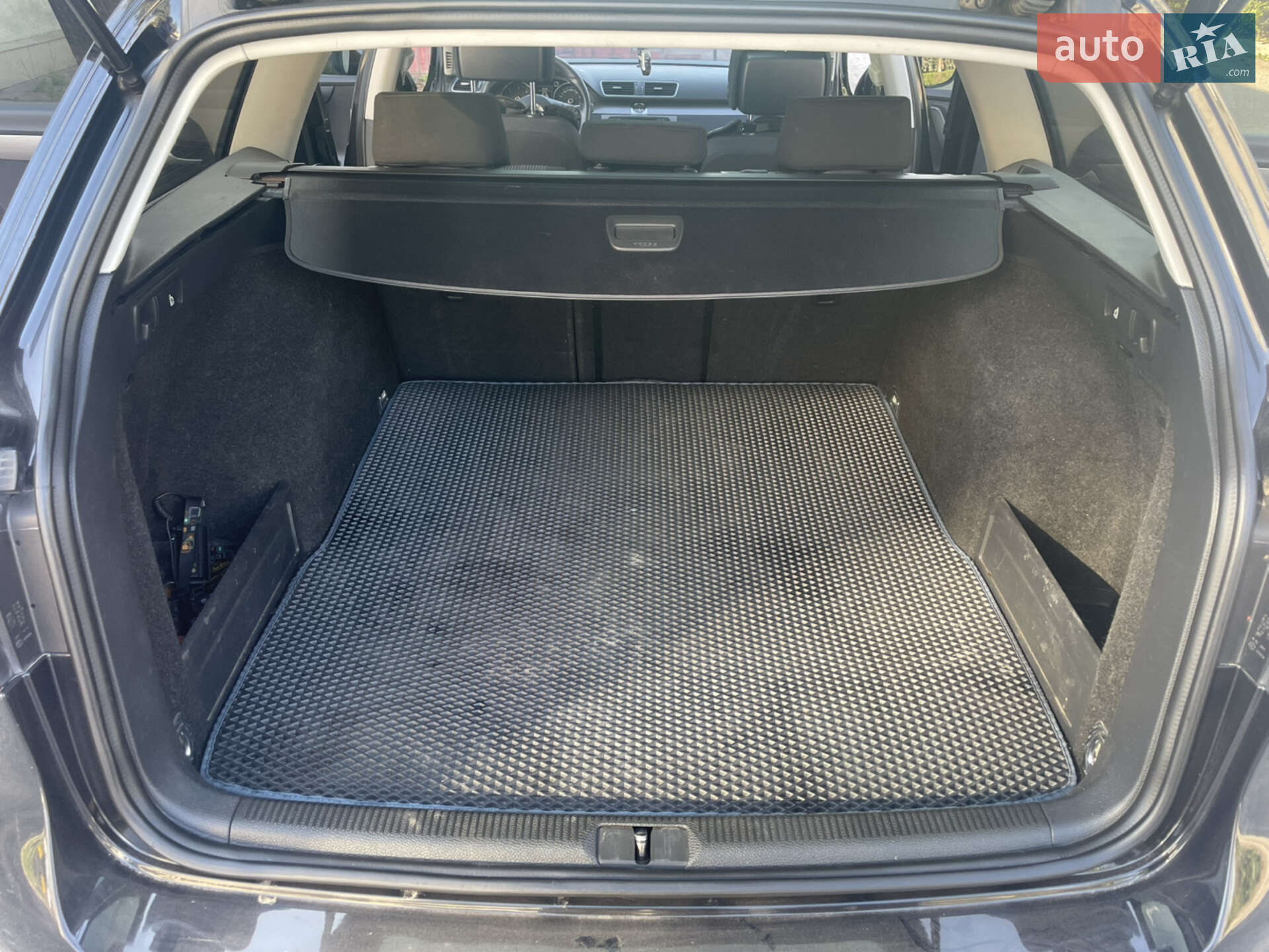 Volkswagen Passat 2011 VIN WVWZZZ3CZCE074561 фото оголошення 29 з 29