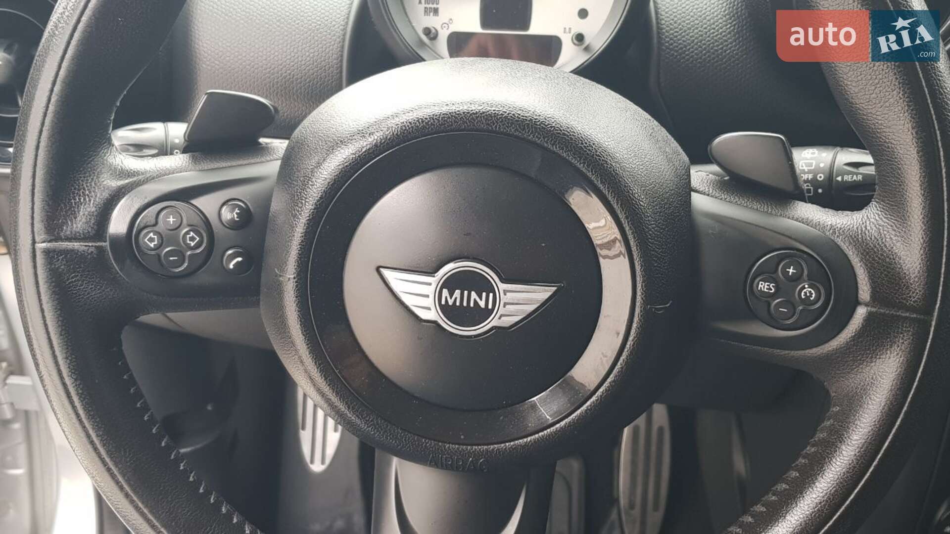 Mini Paceman 2013 VIN WMWRS91000WN44237 фото оголошення 31 з 44